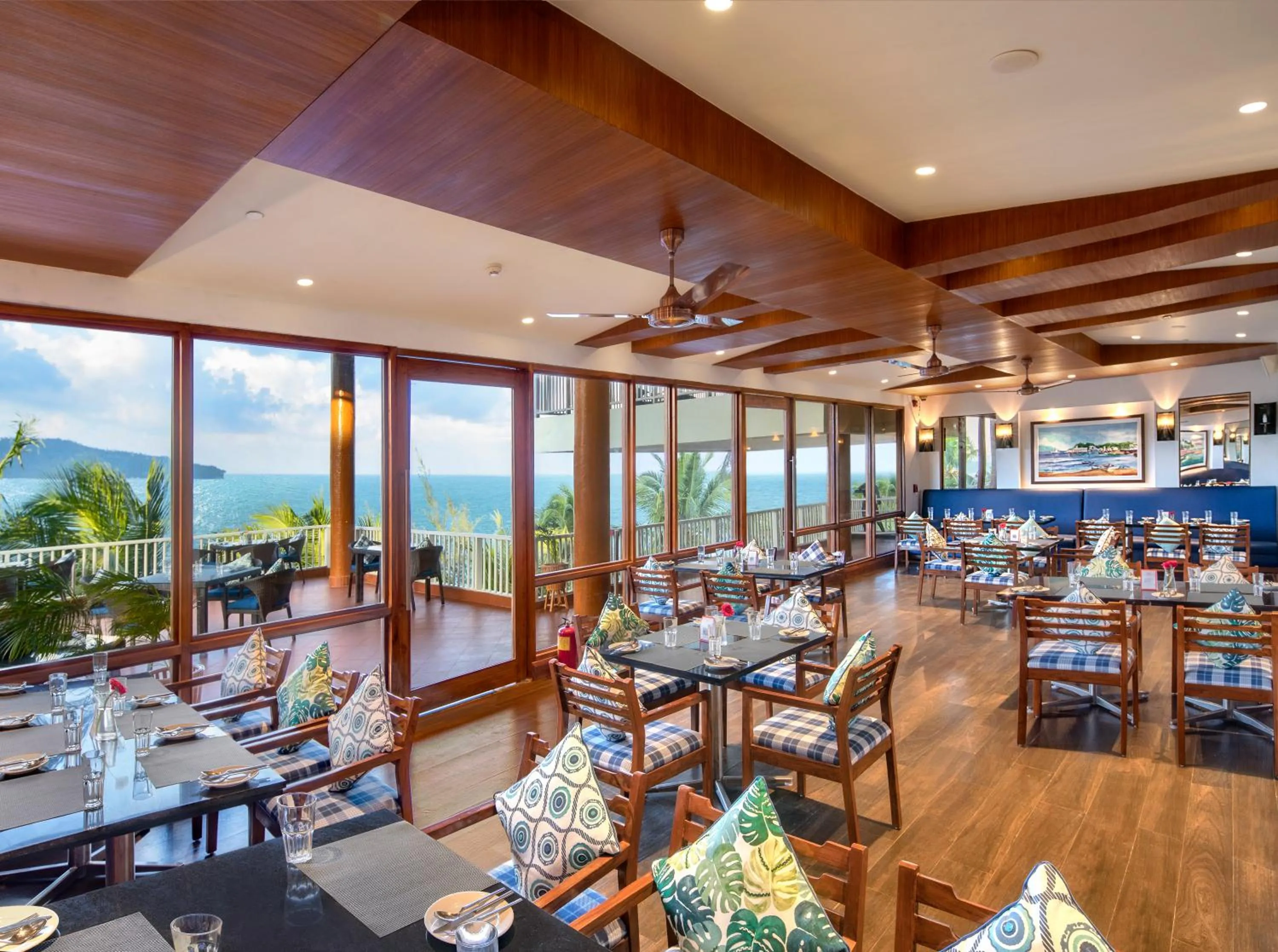 Restaurant/places to eat in Welcomhotel by ITC Hotels, Bay Island, Port Blair