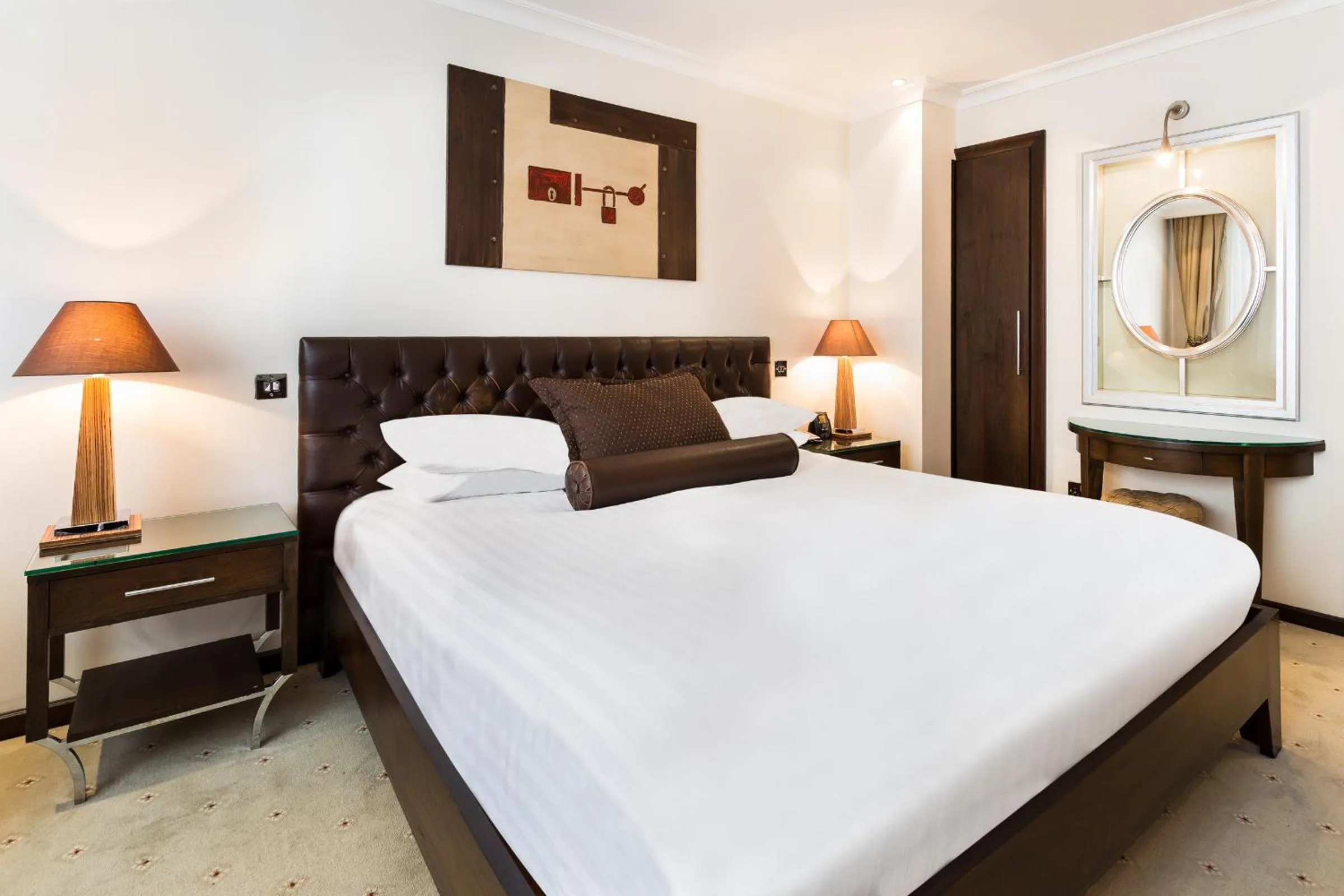 Bed in Courthouse Hotel London