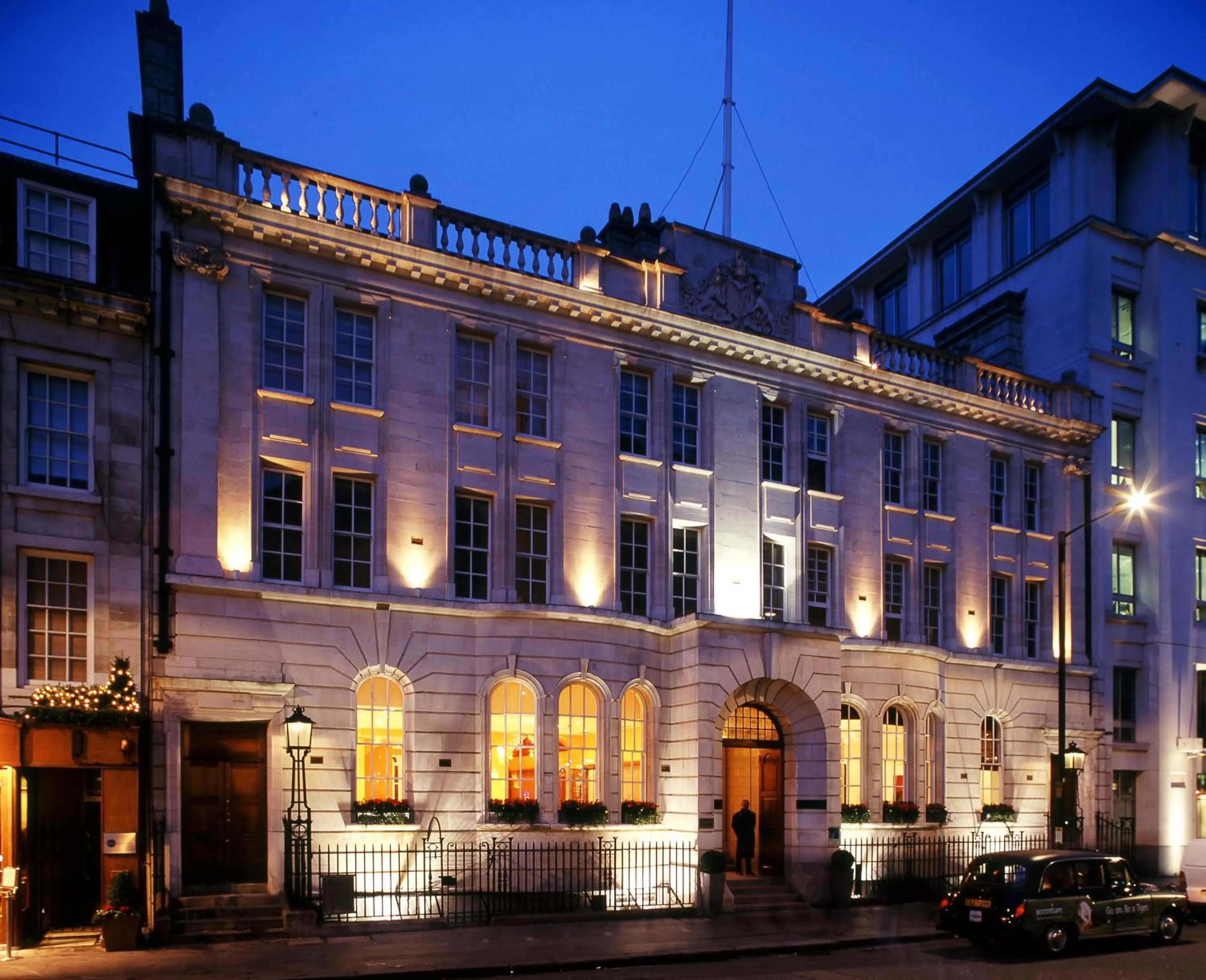 Property building in Courthouse Hotel London