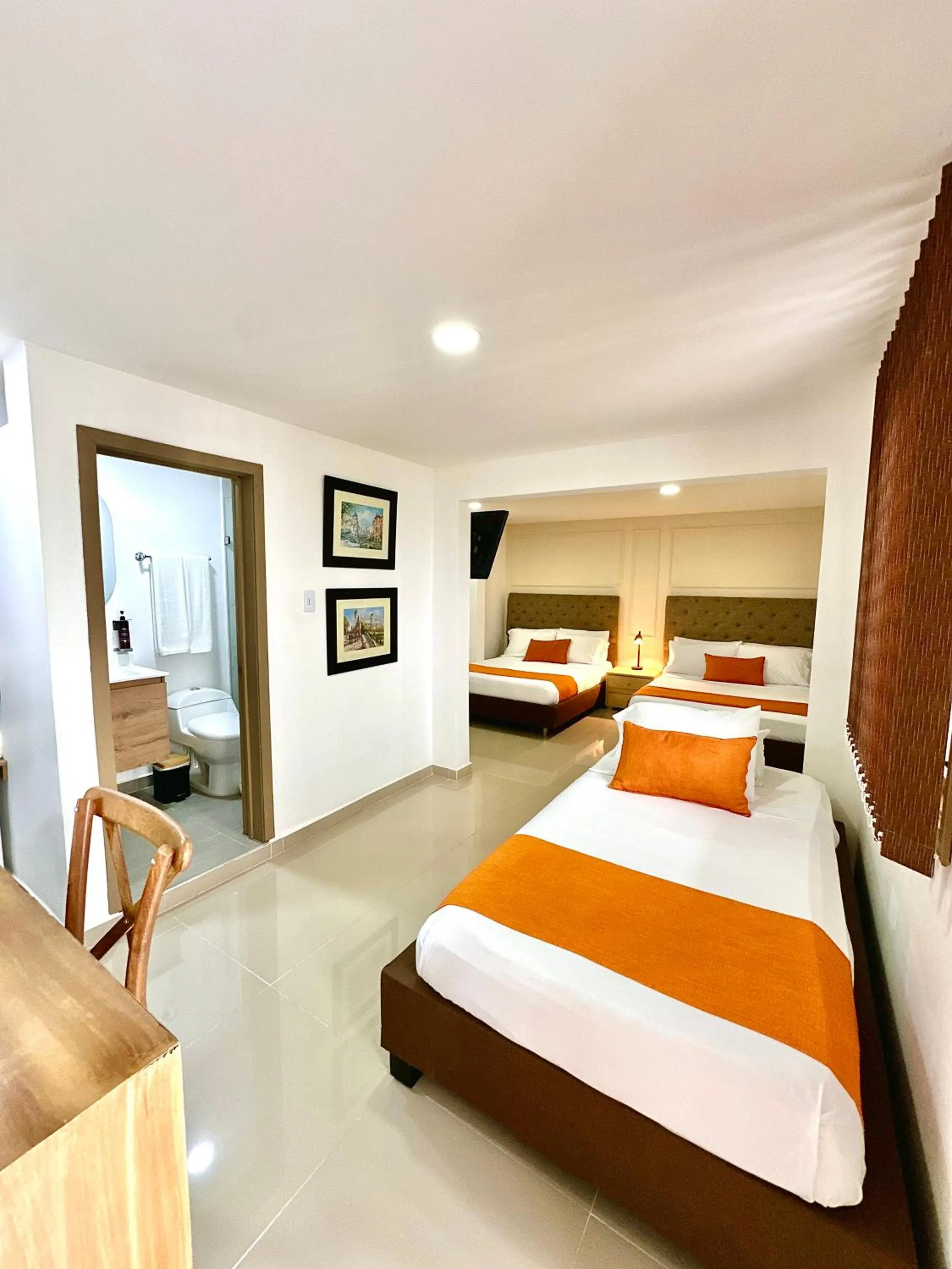 Bed in Hotel Cafe Cafe Avenida