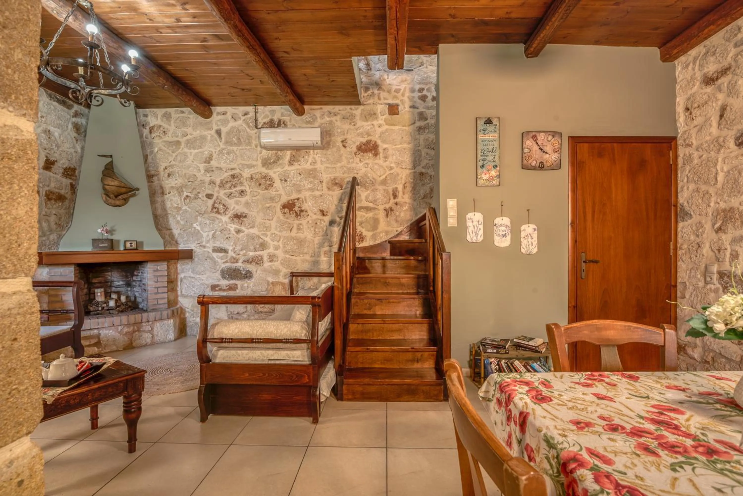 Seating area, Bed in The Stonemade Houses