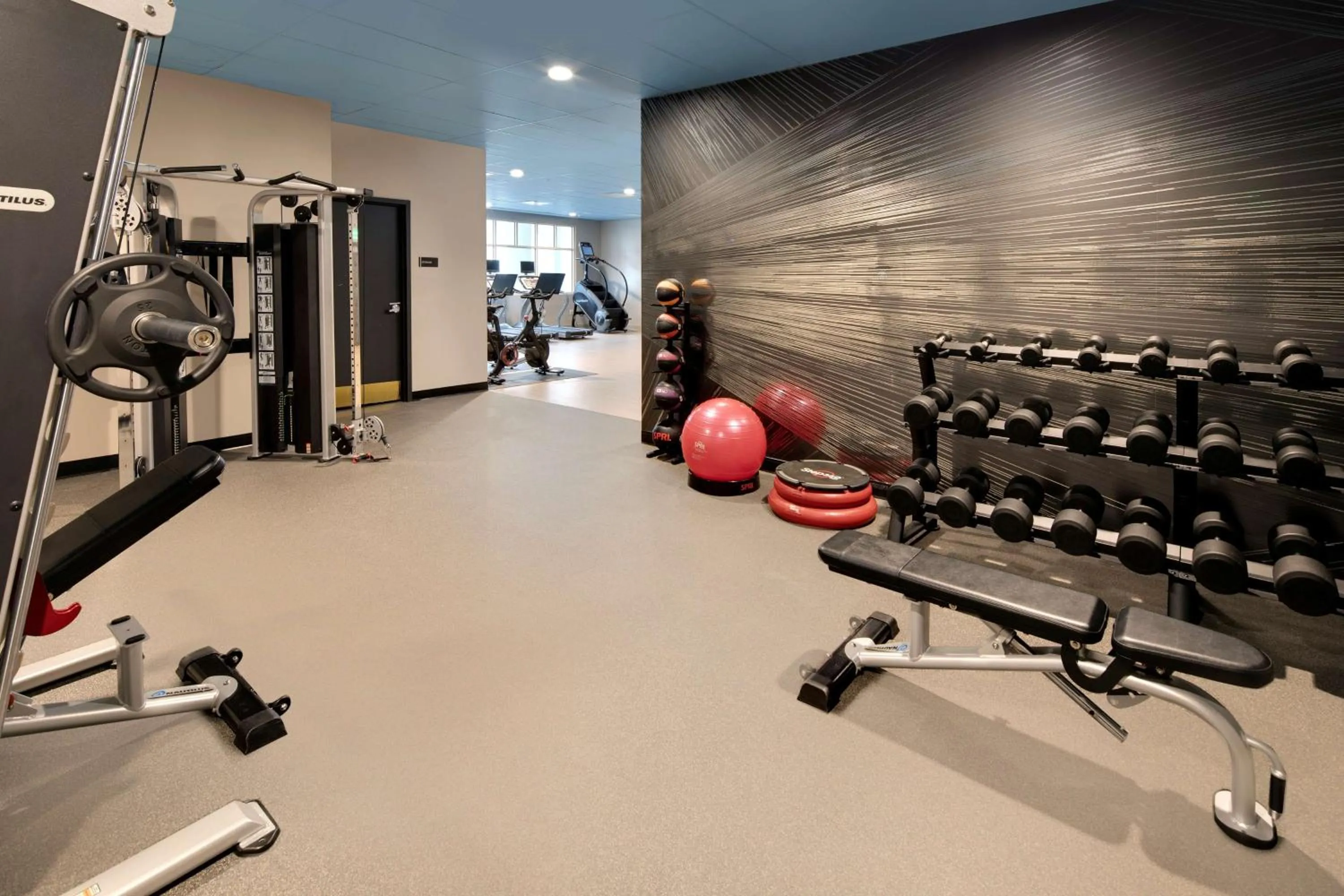 Fitness centre/facilities in Embassy Suites by Hilton San Rafael Marin County