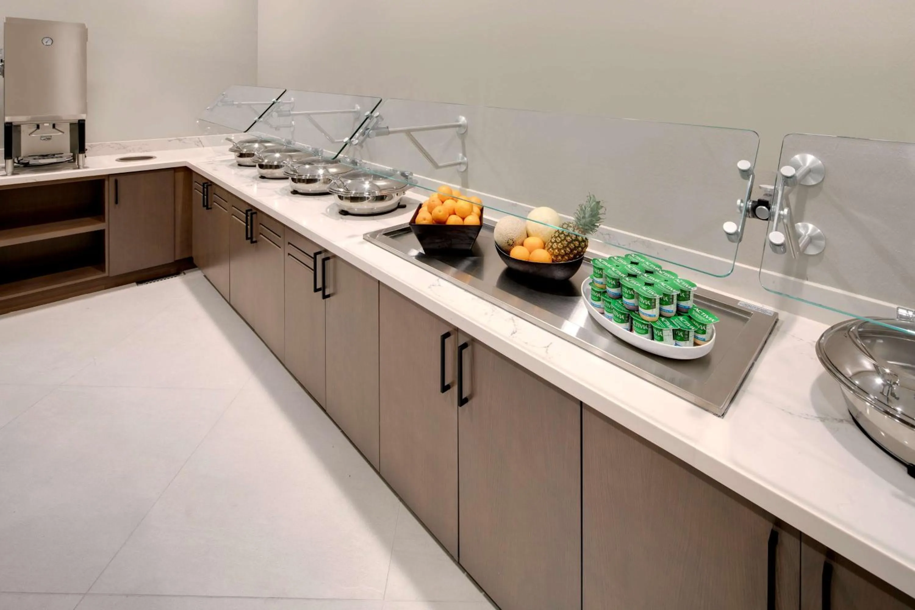 Breakfast in Embassy Suites by Hilton San Rafael Marin County