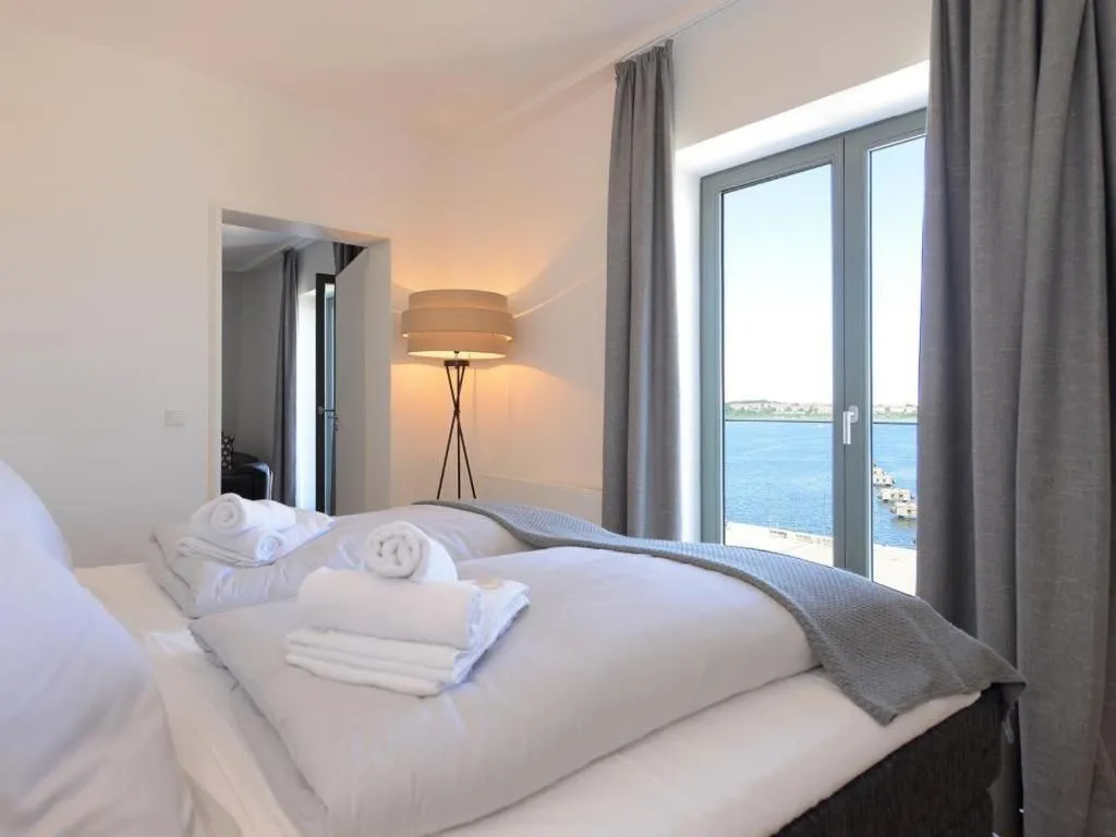 Bed in Ohlerich Speicher App_ 34