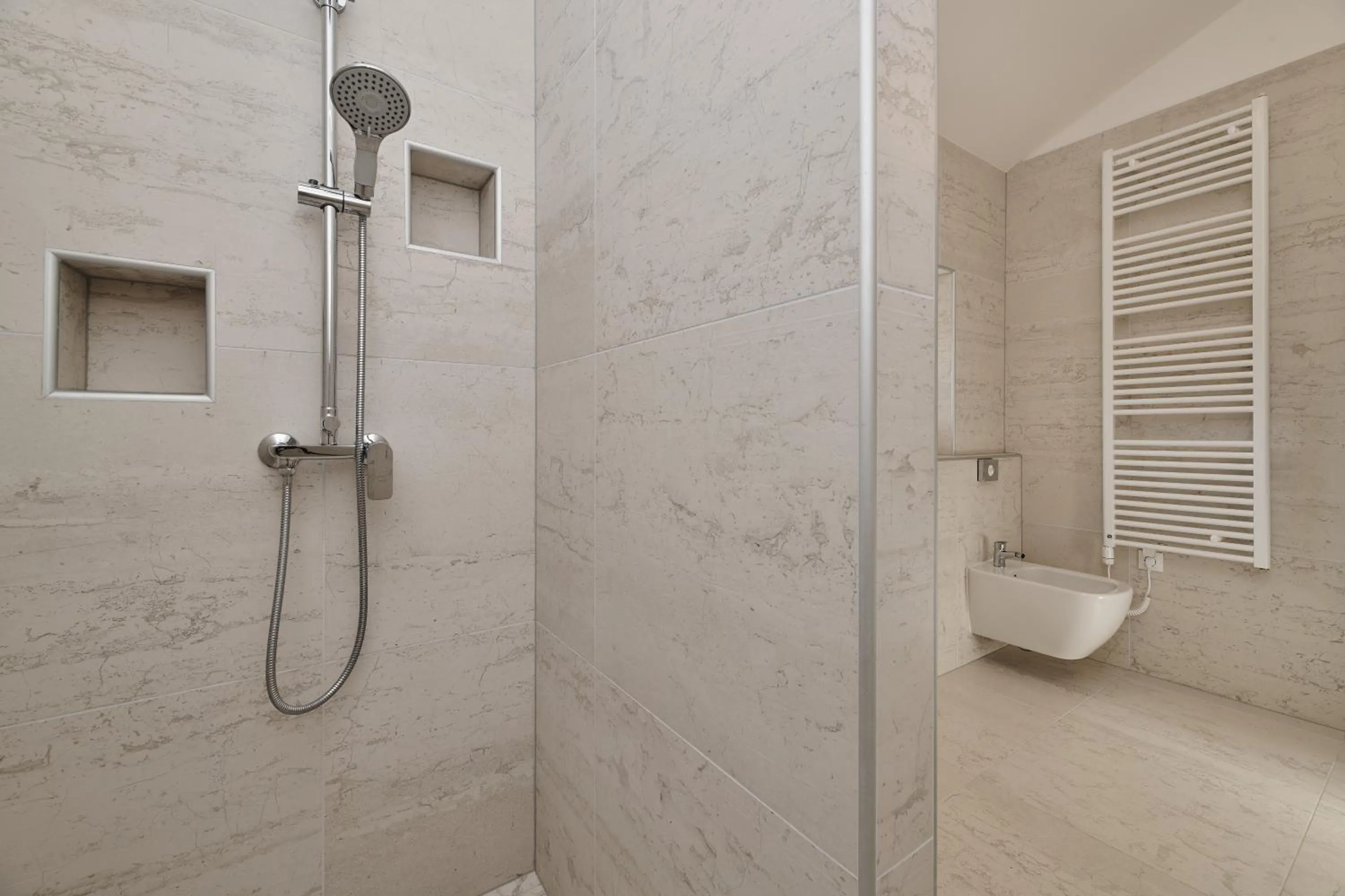 Shower in B&B Artegnana 1798