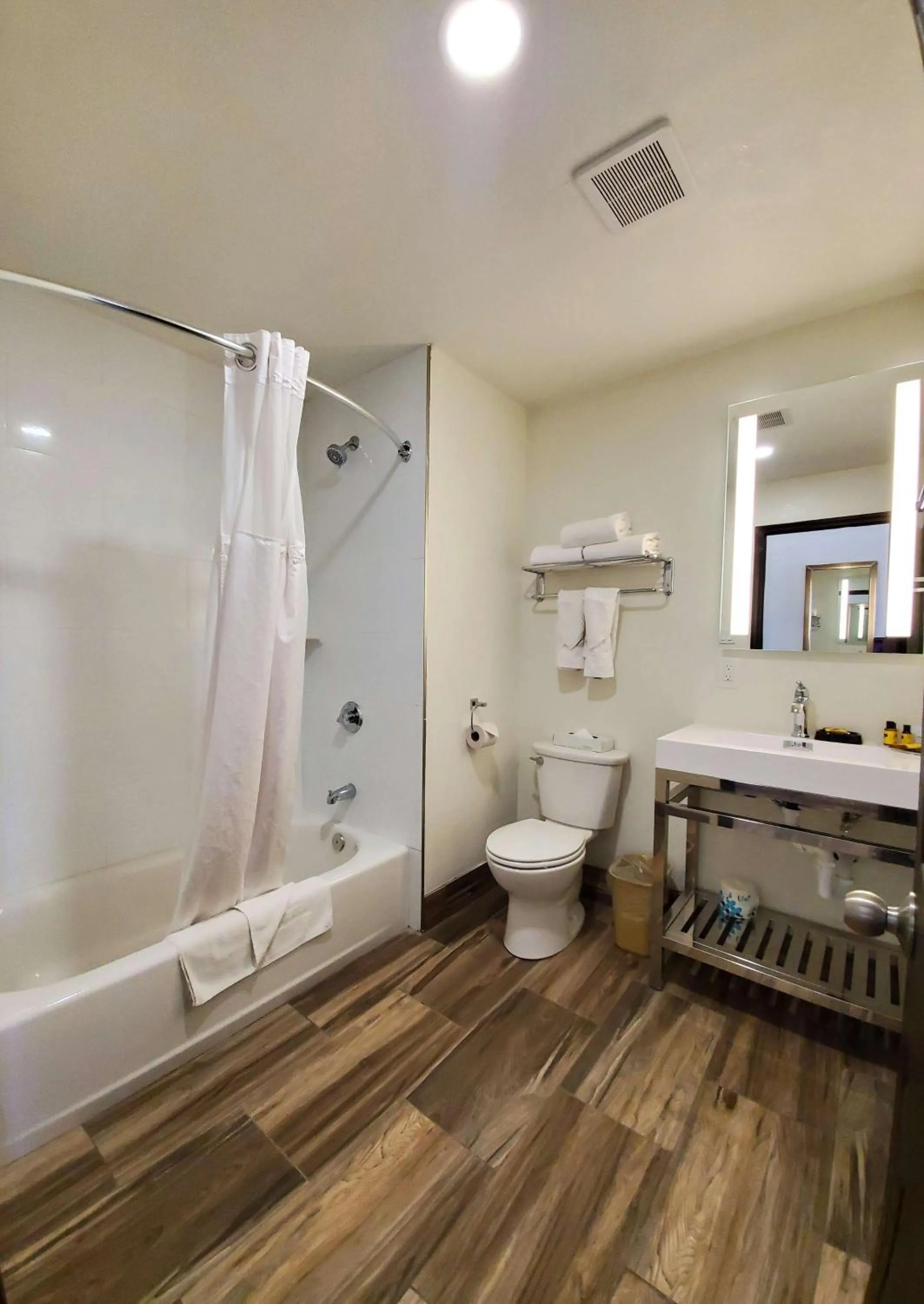 Bathroom in Best Western Plus Main Street Inn