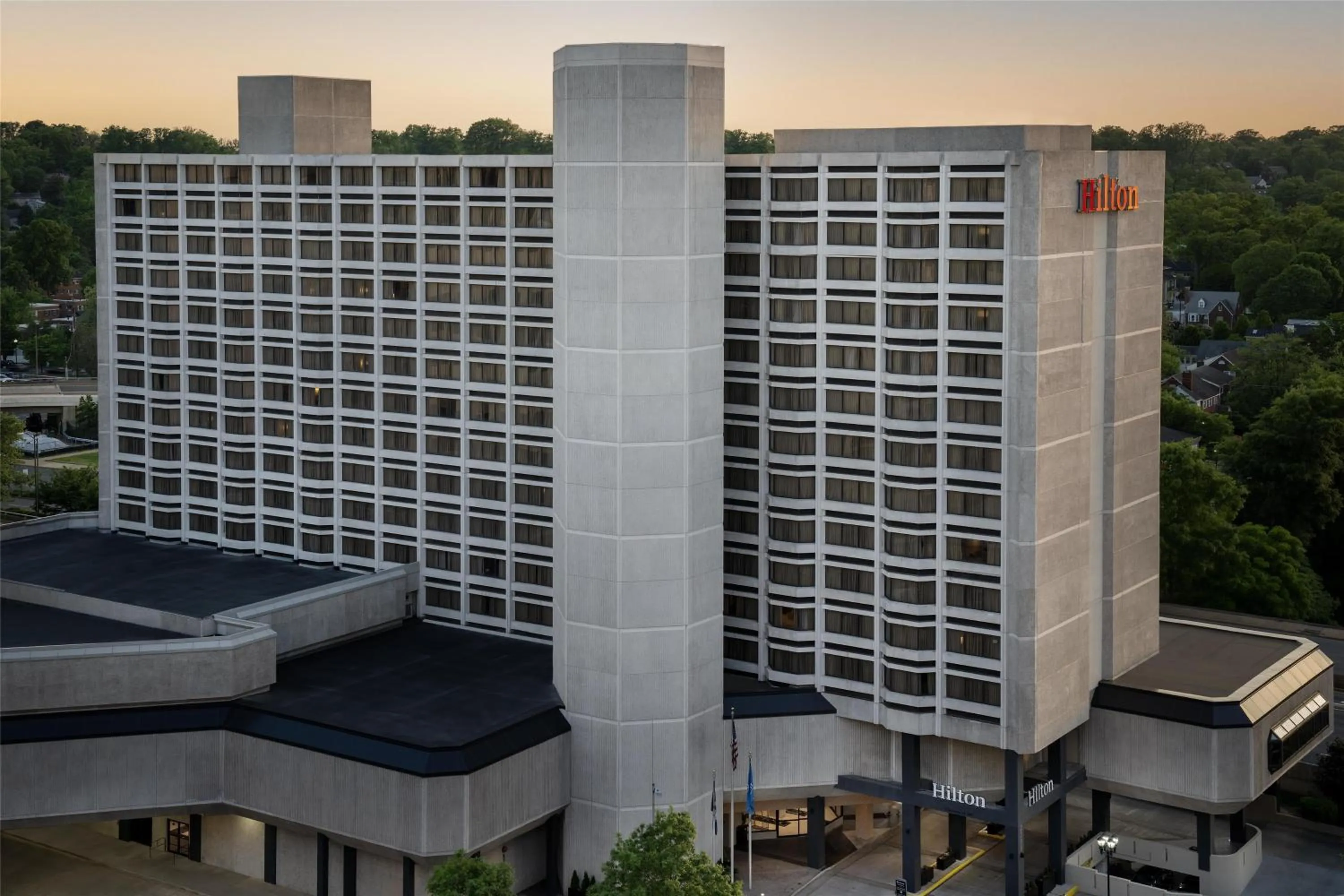 Property building in Hilton Arlington National Landing