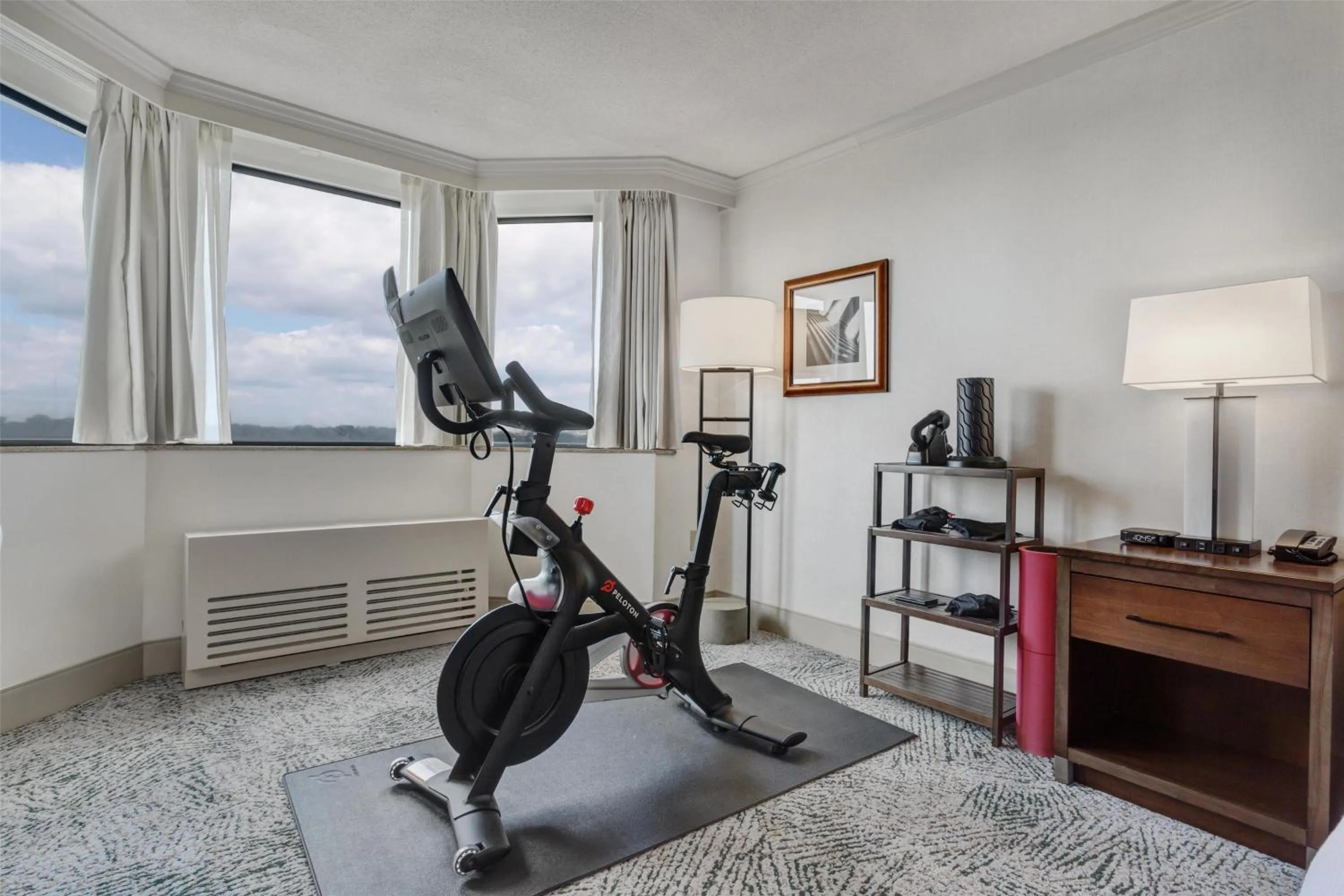 Bedroom in Hilton Arlington National Landing