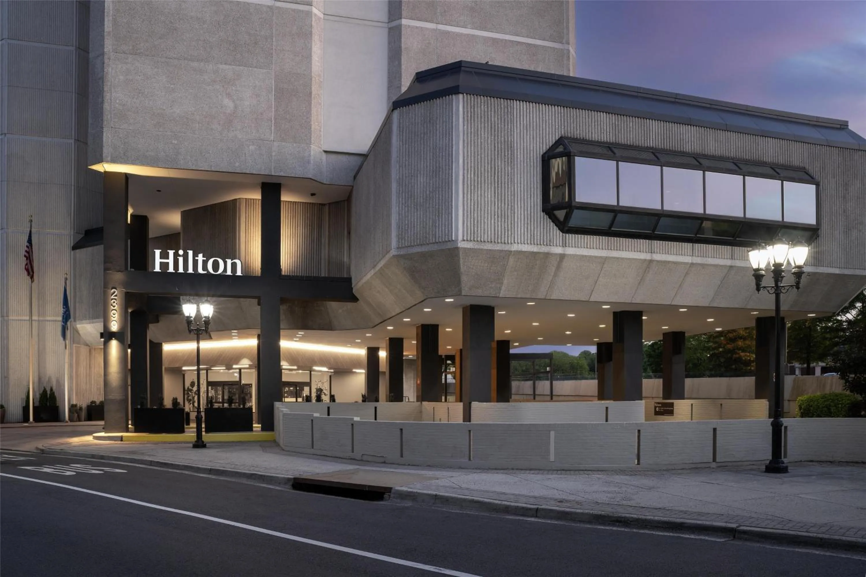 Property building in Hilton Arlington National Landing