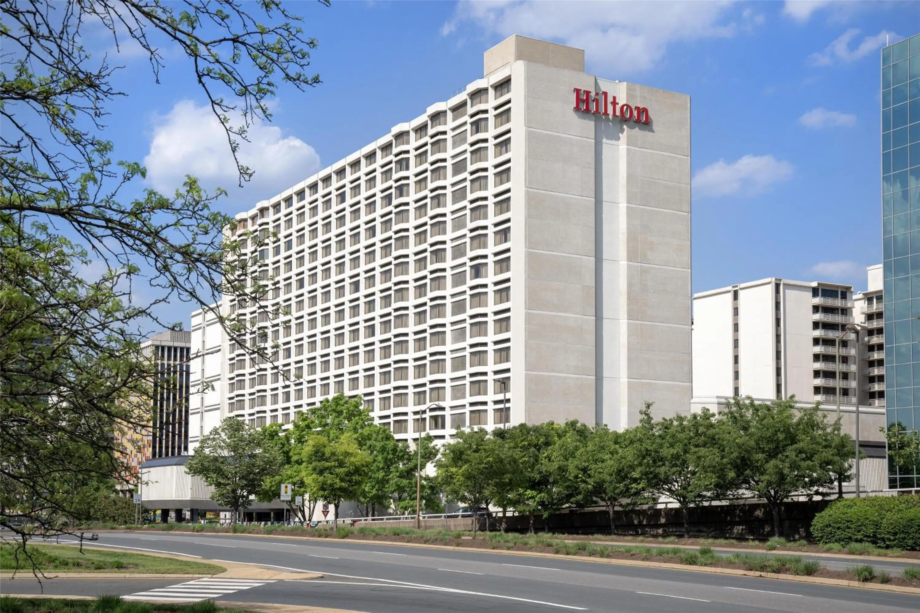 Property building in Hilton Arlington National Landing