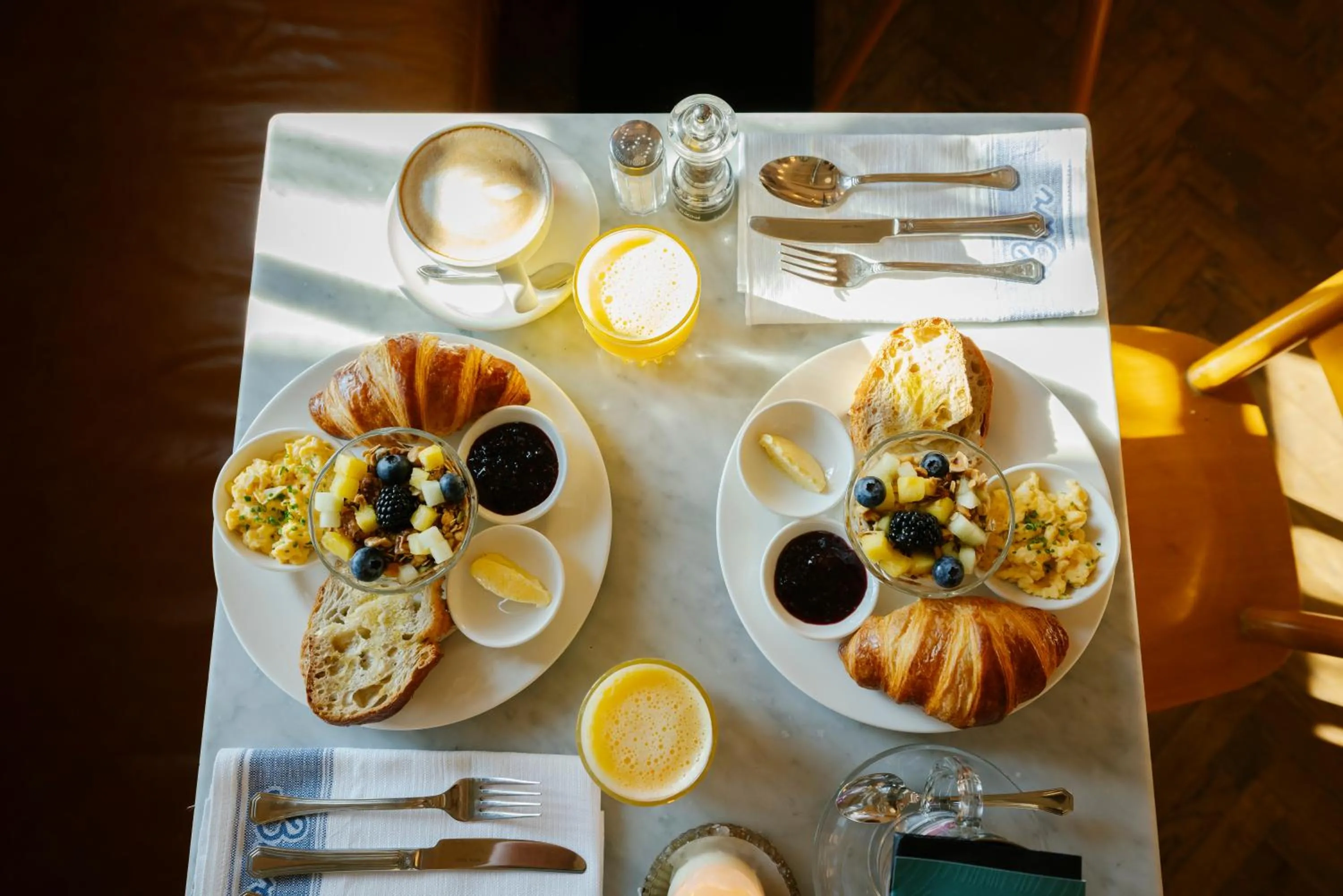 Food and drinks in Hotel Bleecker by BHC