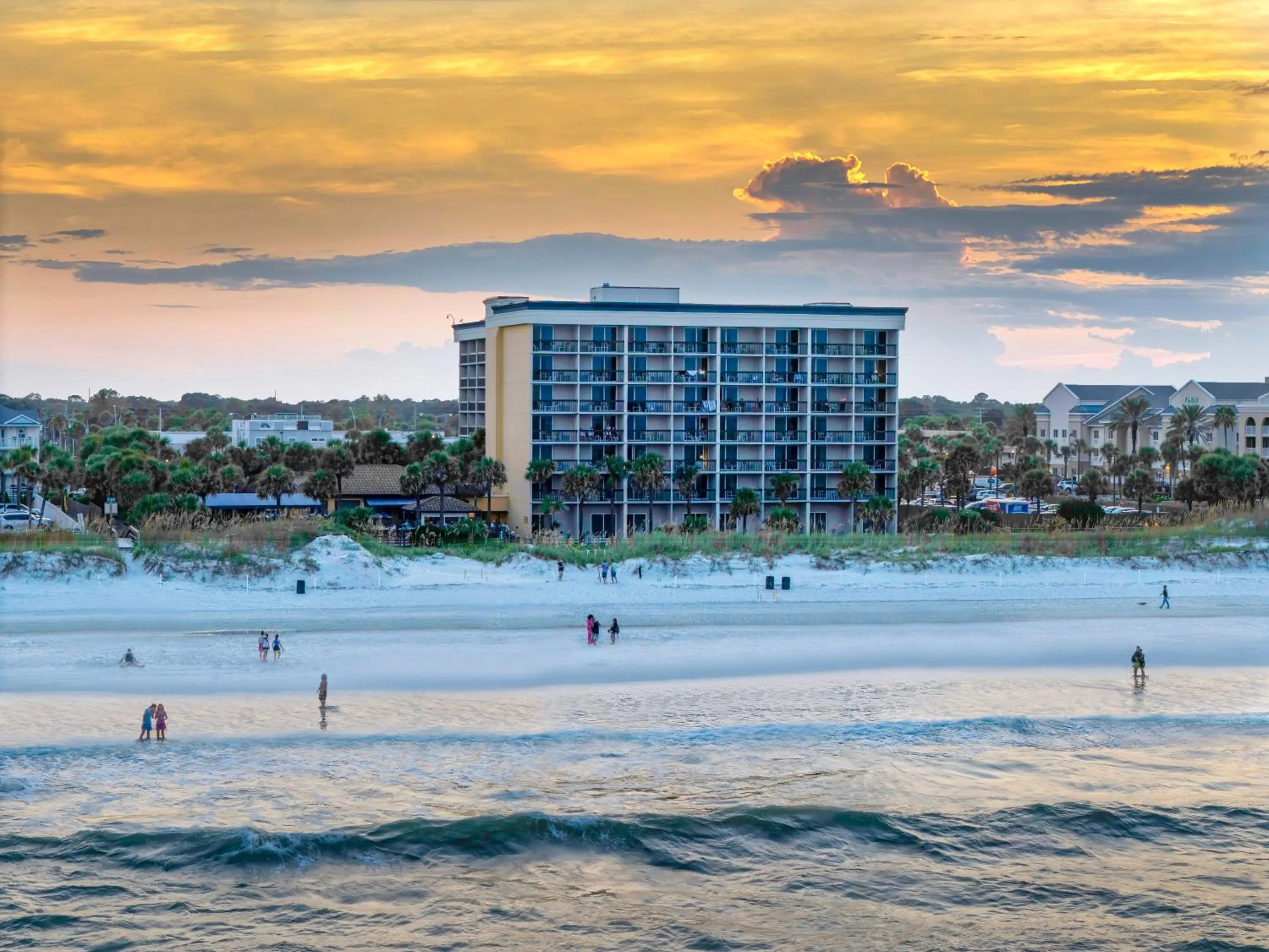Beach in Hampton Inn Oceanfront Jacksonville Beach