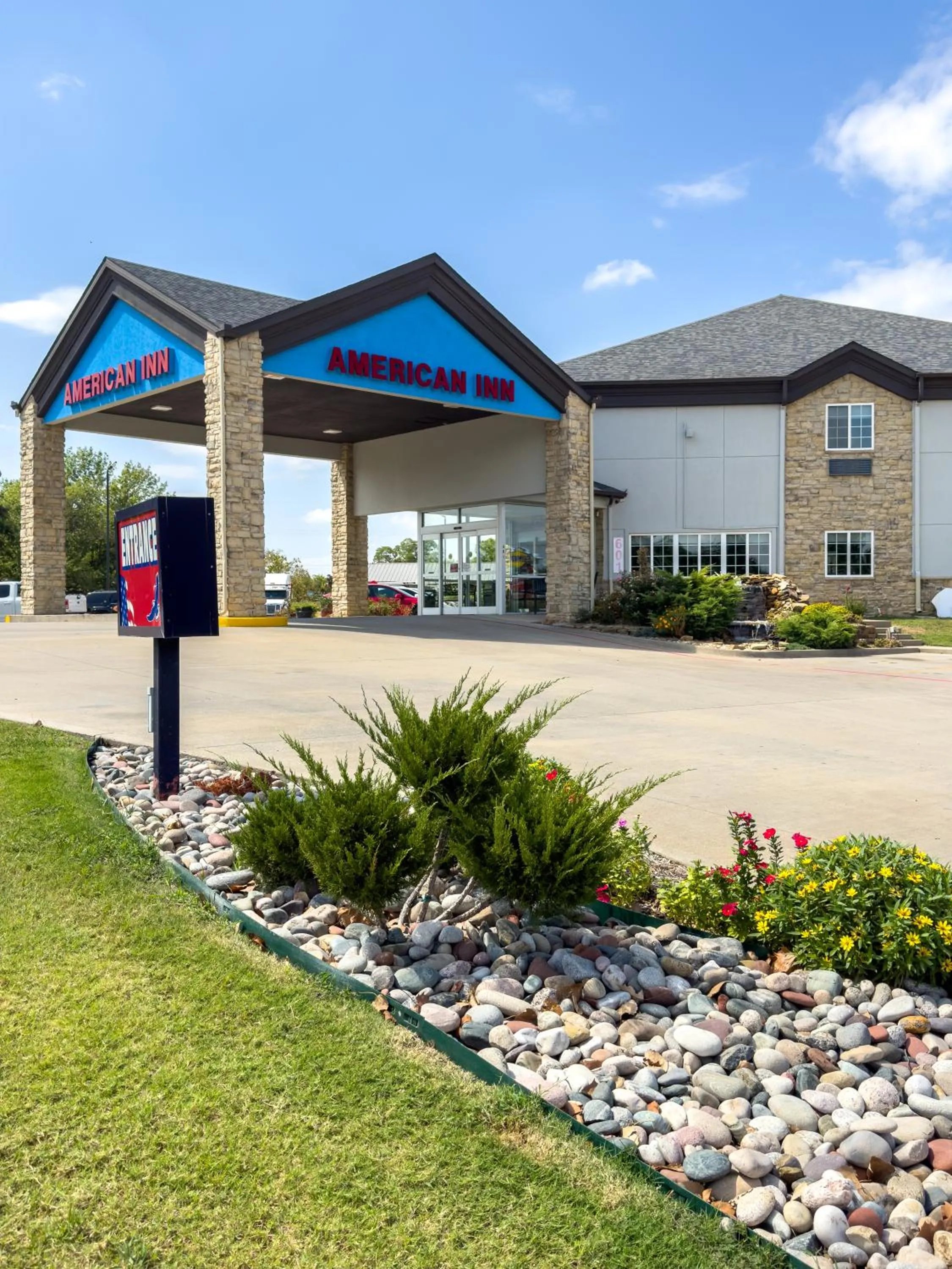 Property building in American Inn Madill