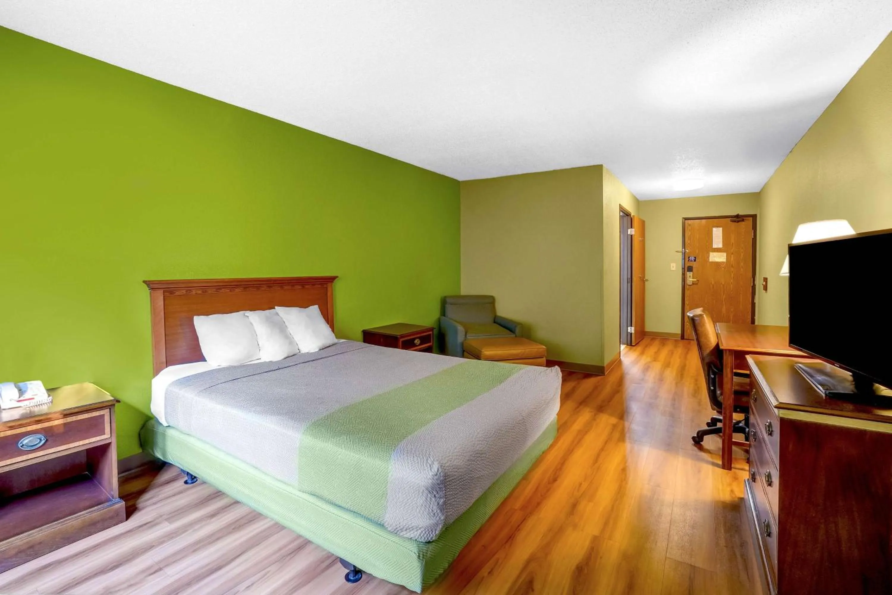 Bedroom, Bed in Motel 6 Morehead, KY