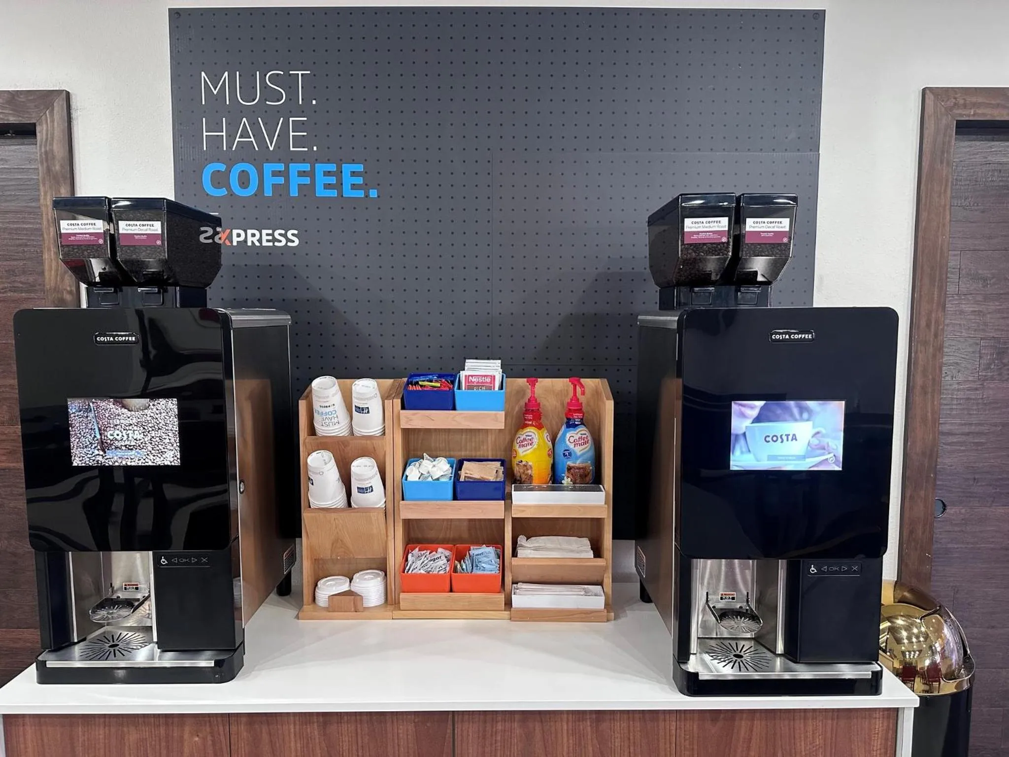 Lounge or bar in Holiday Inn Express Sealy by IHG