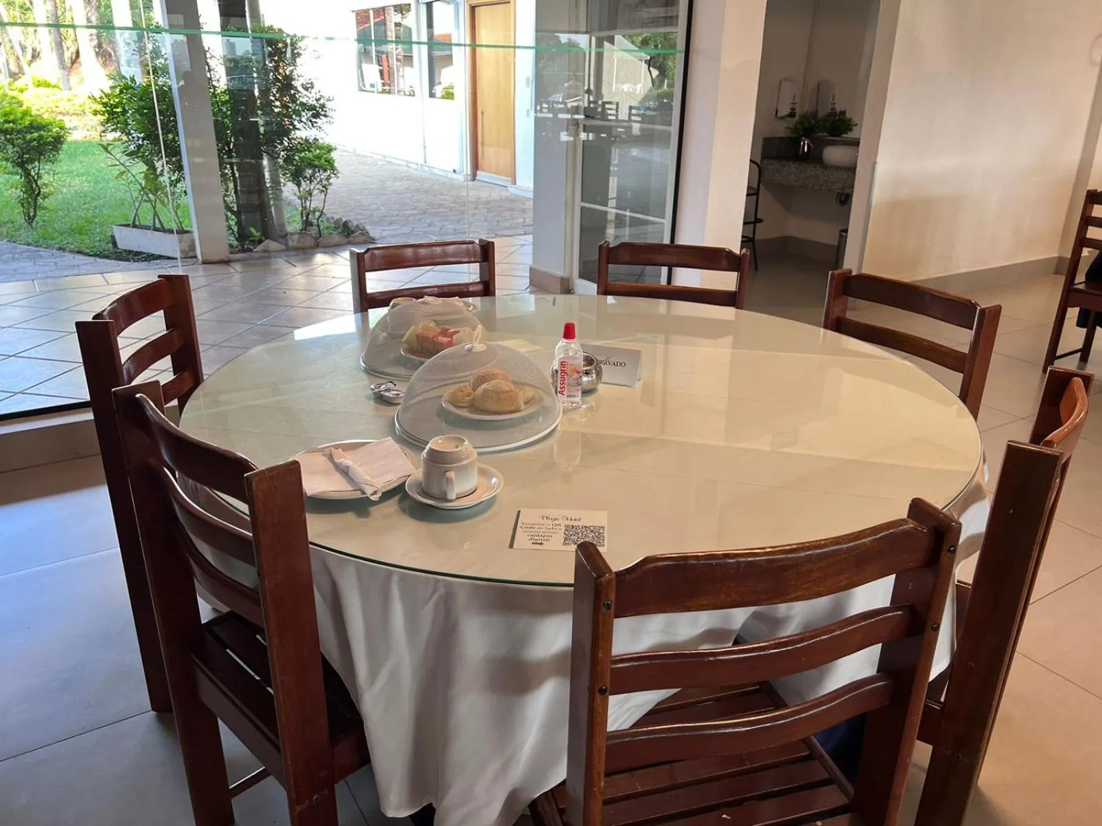 Food and drinks in Rio Claro Plaza Hotel