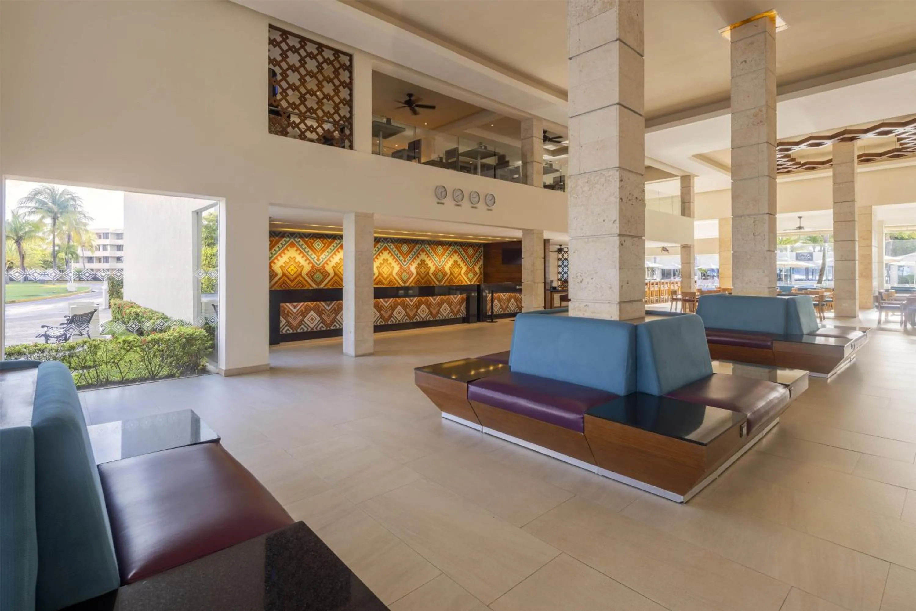Lobby or reception in Occidental Costa Cancún - All Inclusive