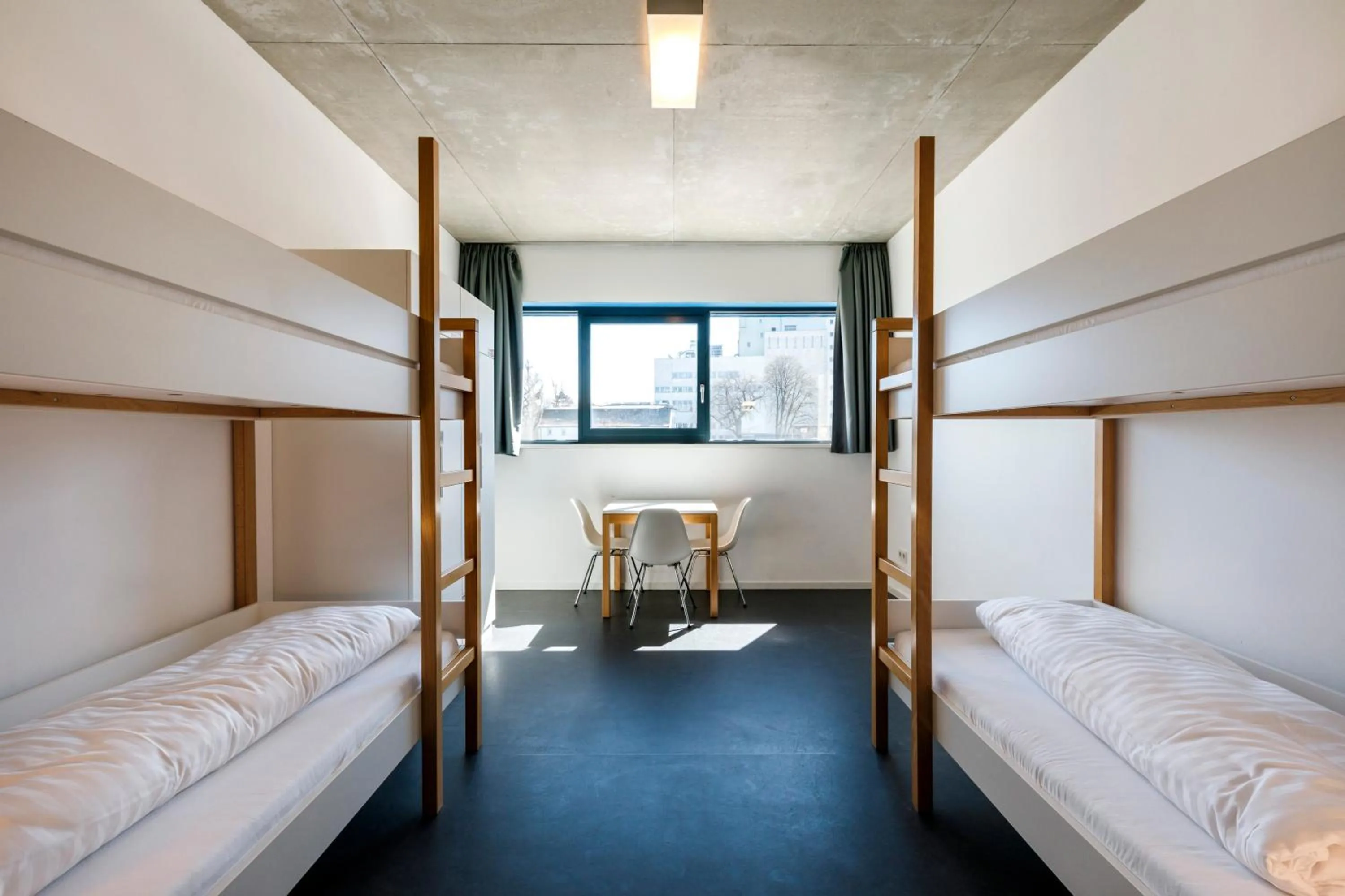 bunk bed, Bed in Jugendherberge Schweinfurt