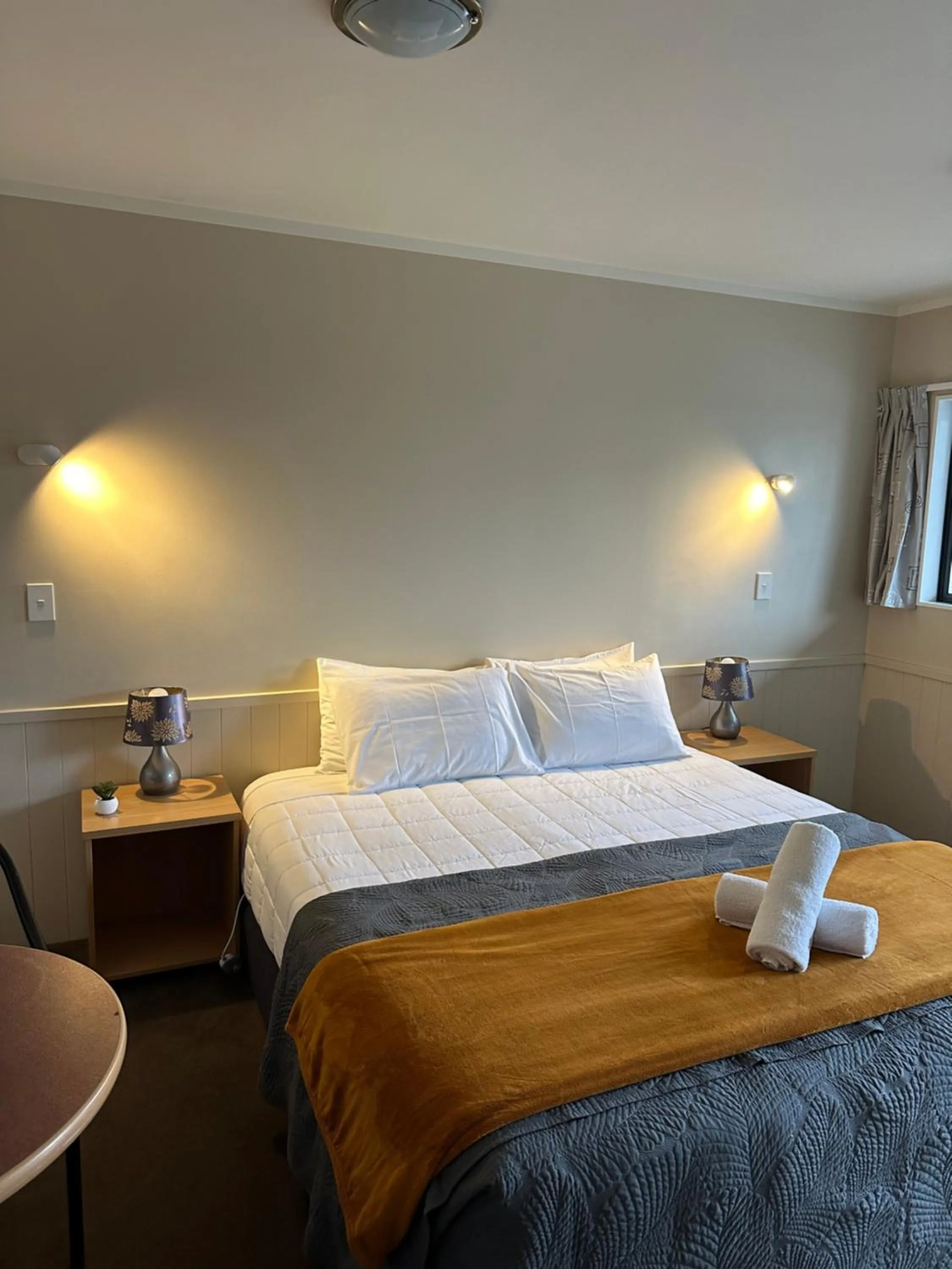 Bed in Franz Josef TOP 10 Holiday Park