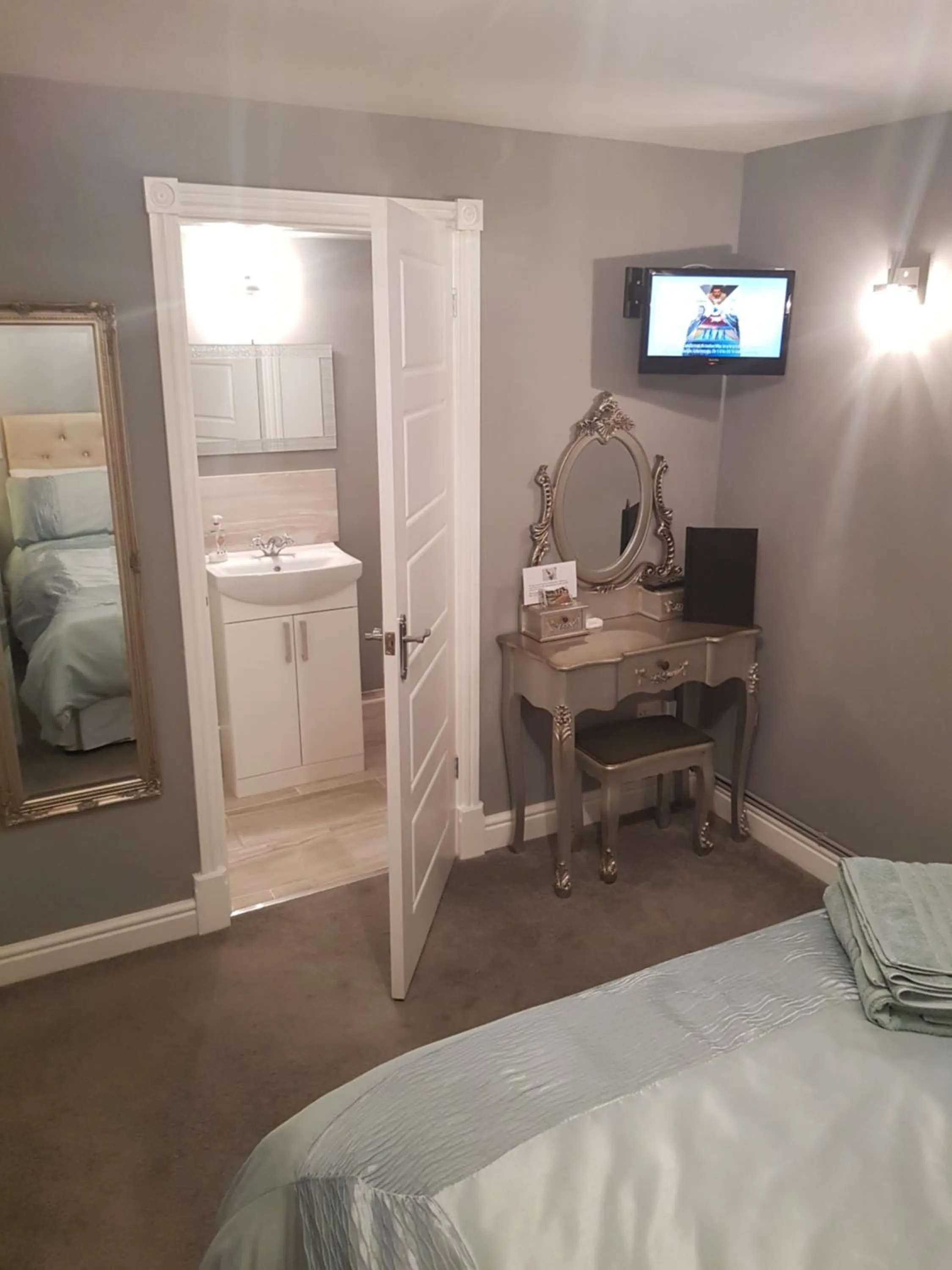 Bed in Chatterley House