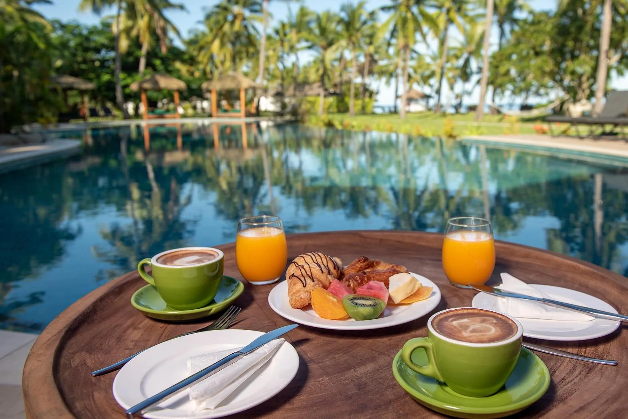 Breakfast in Lomani Island Resort & Spa