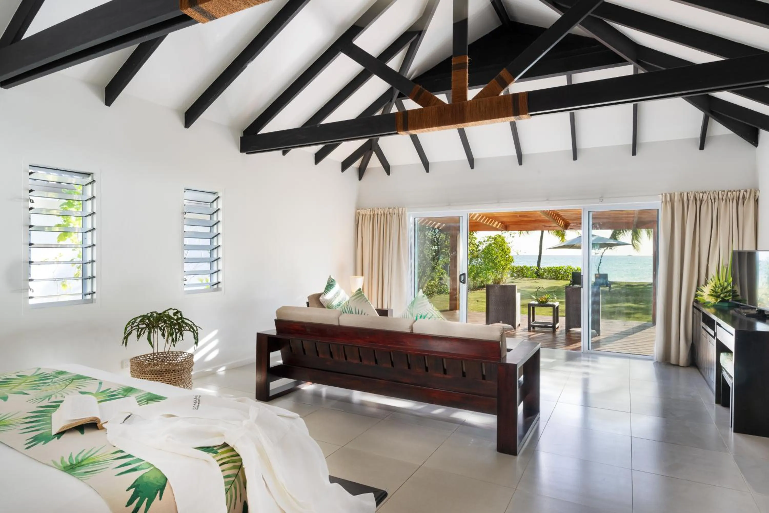 View (from property/room), Bed in Lomani Island Resort & Spa