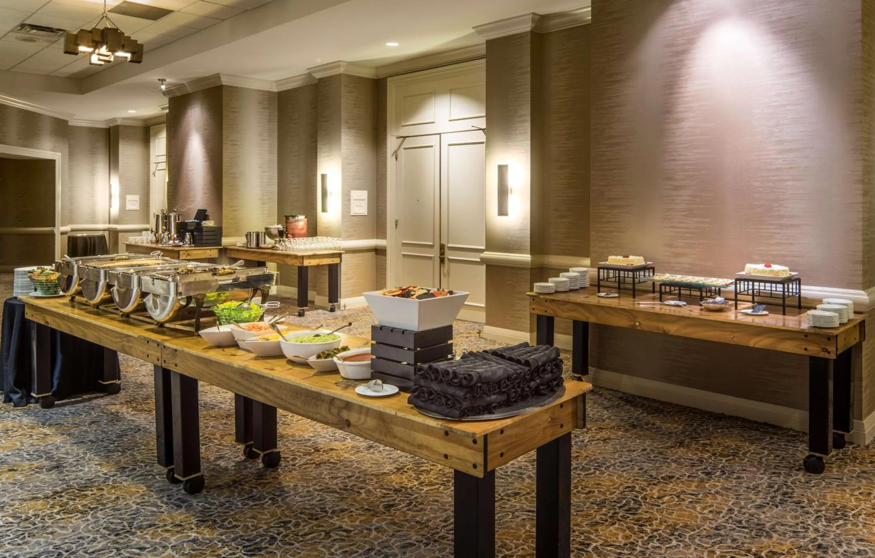 Meeting/conference room in Hilton Alexandria Old Town