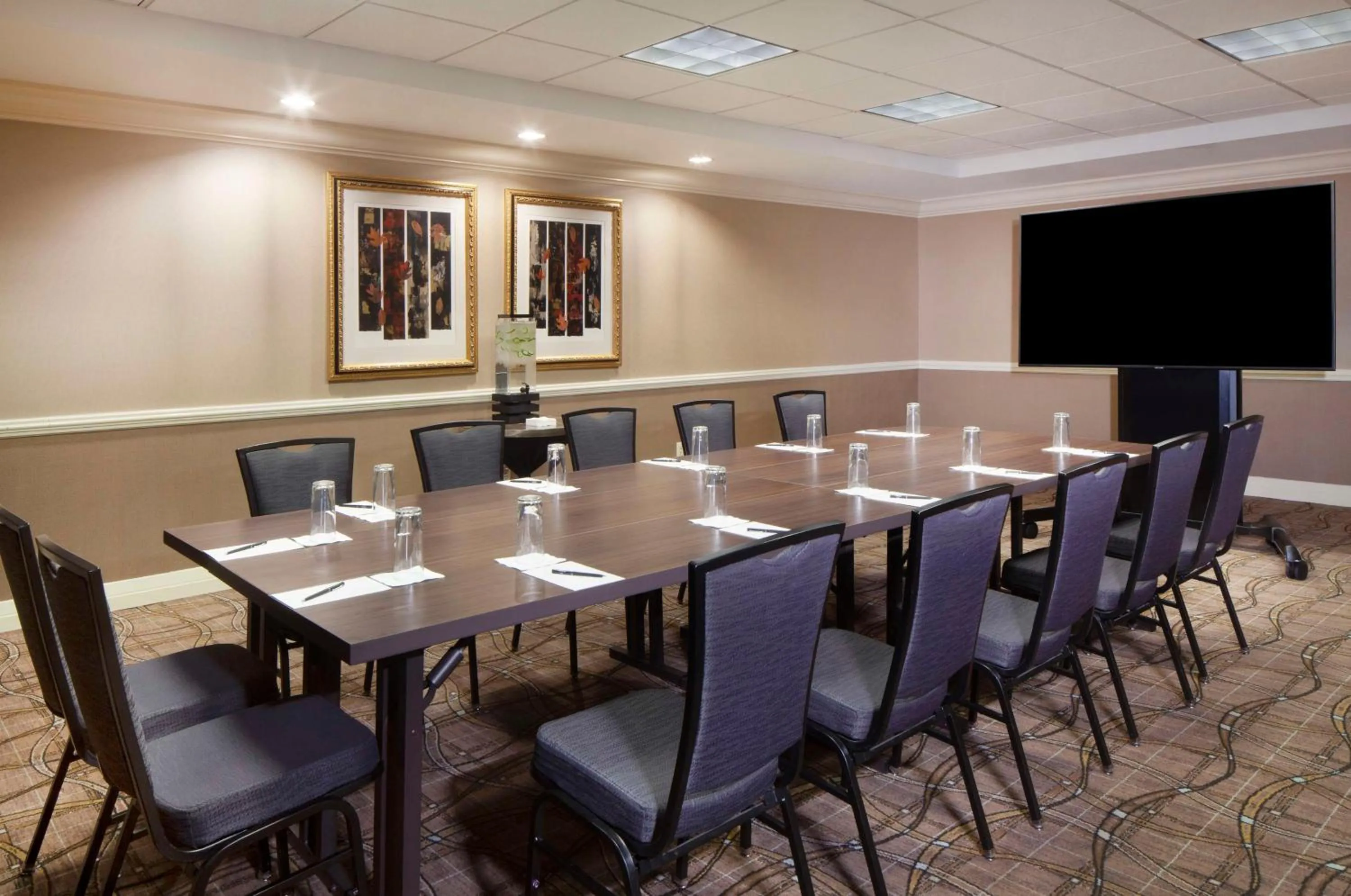 Meeting/conference room in Hilton Alexandria Old Town