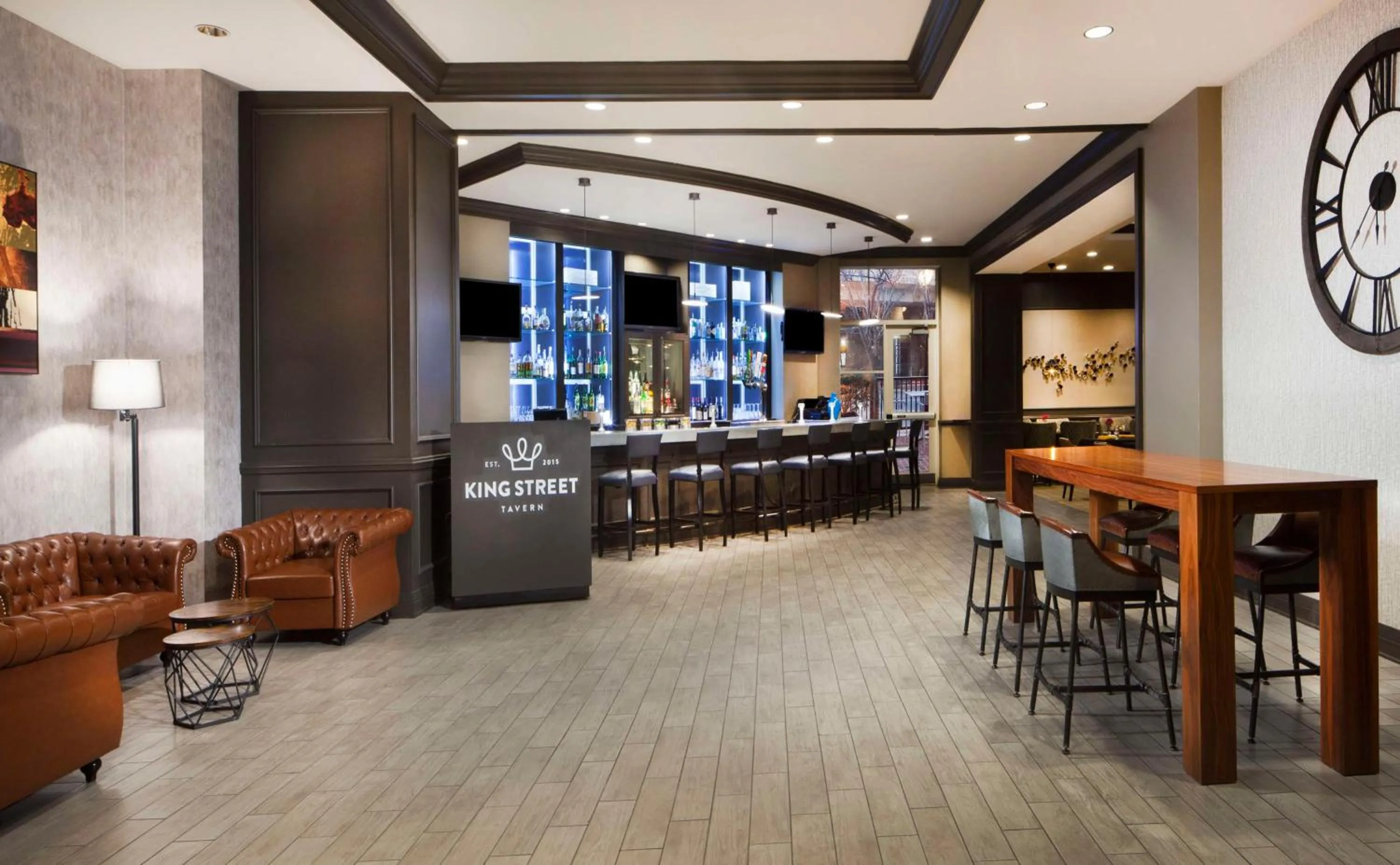 Restaurant/places to eat in Hilton Alexandria Old Town