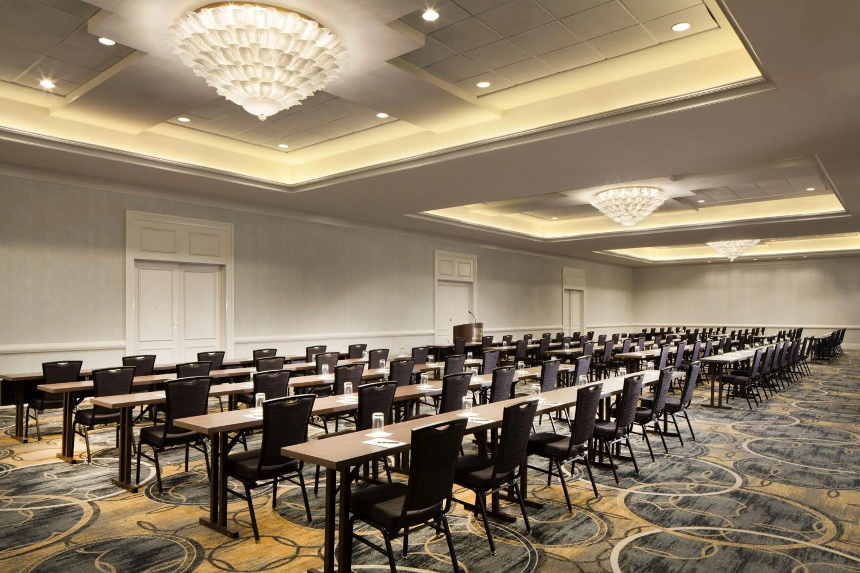 Meeting/conference room in Hilton Alexandria Old Town