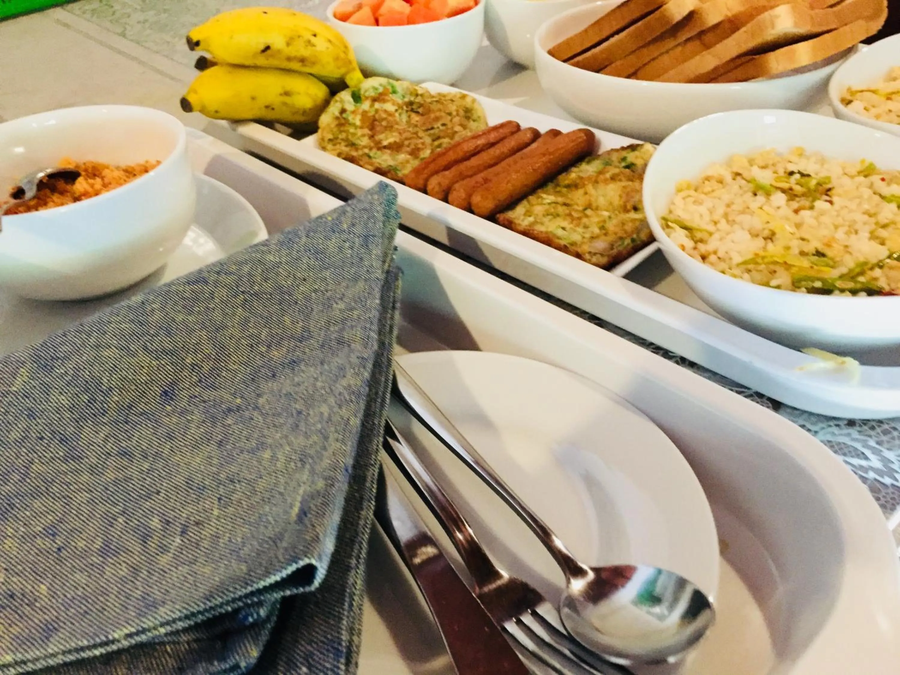 Continental breakfast in MA Villa Unawatuna