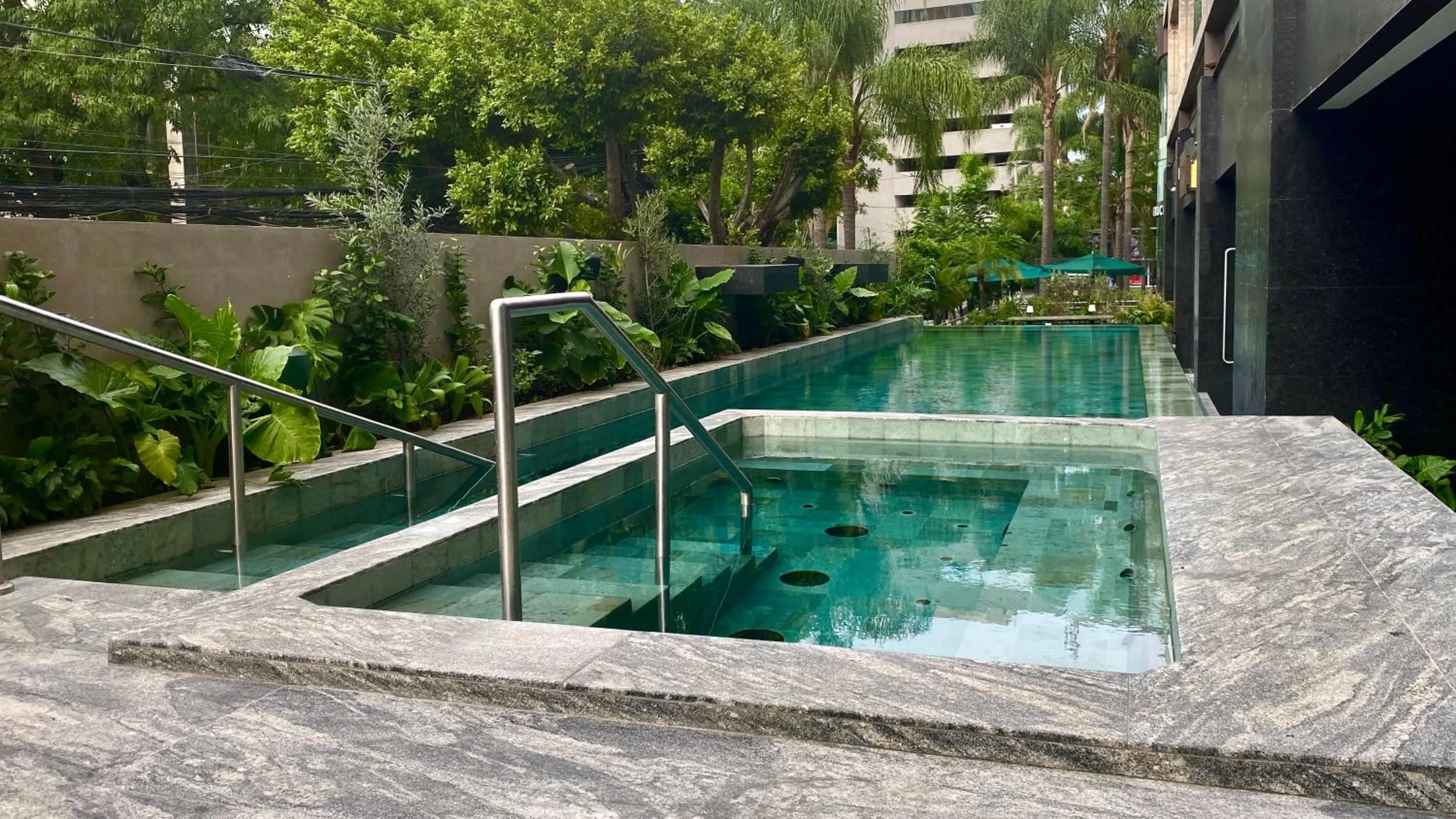 Swimming pool in Grand Fiesta Americana Guadalajara Country Club
