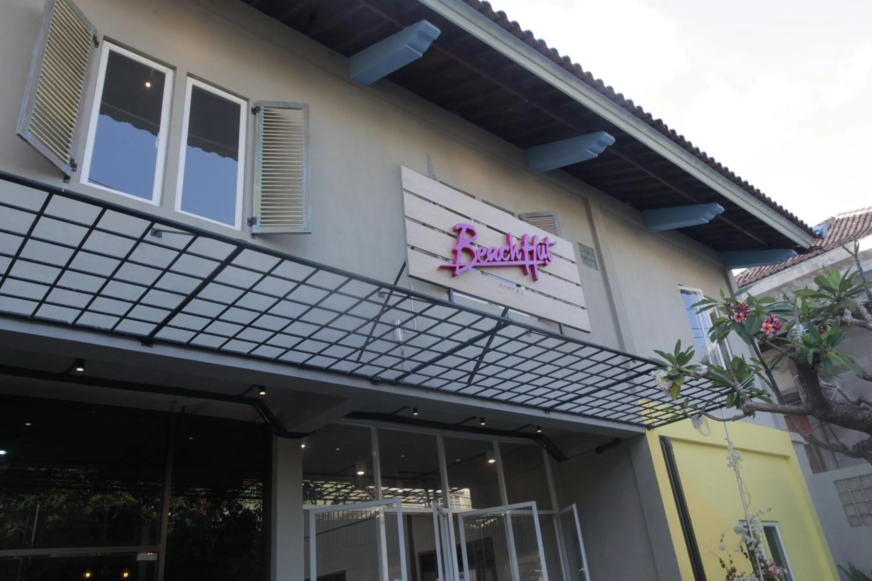 Property building in Beach Hut Hostel