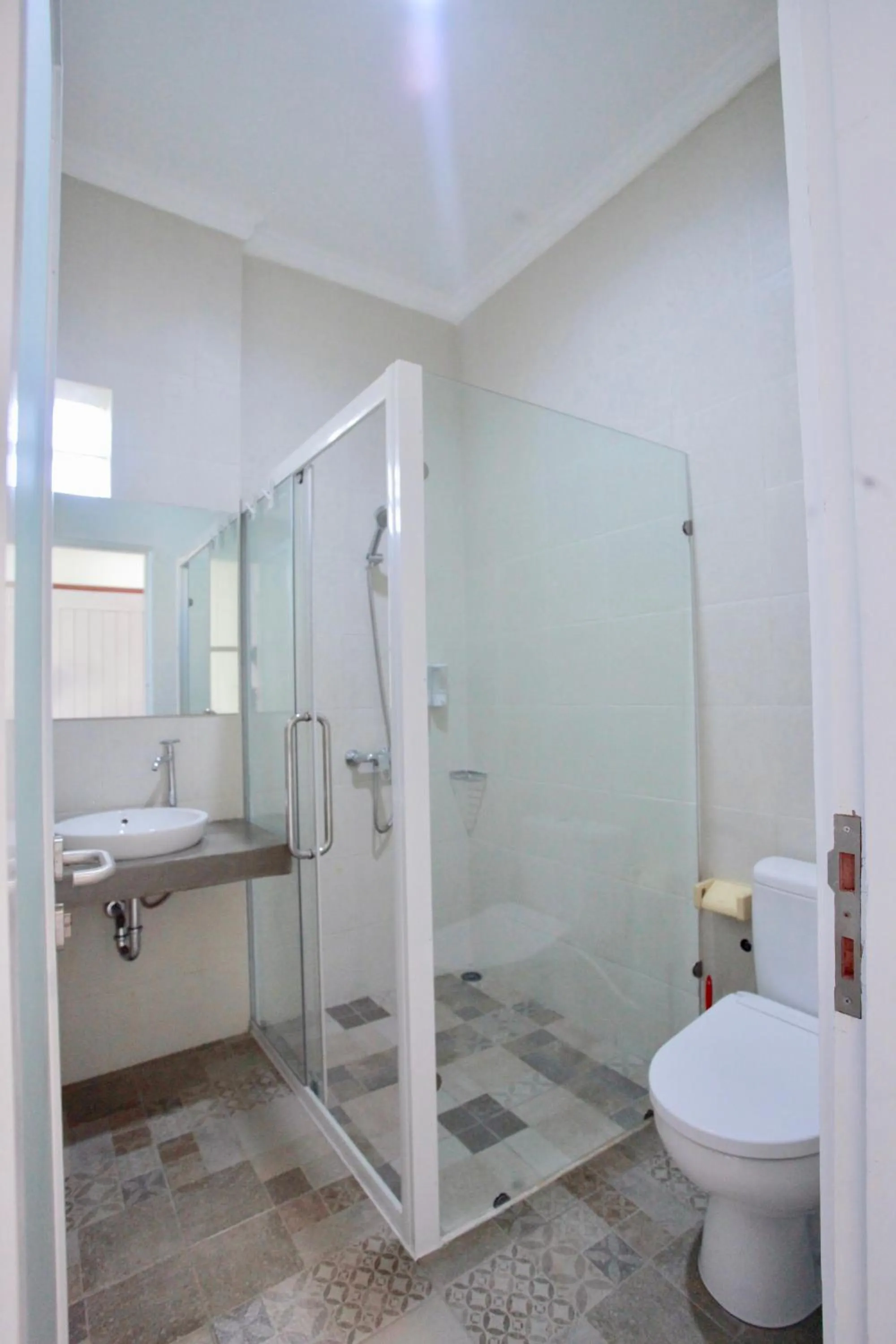 Bathroom in Beach Hut Hostel