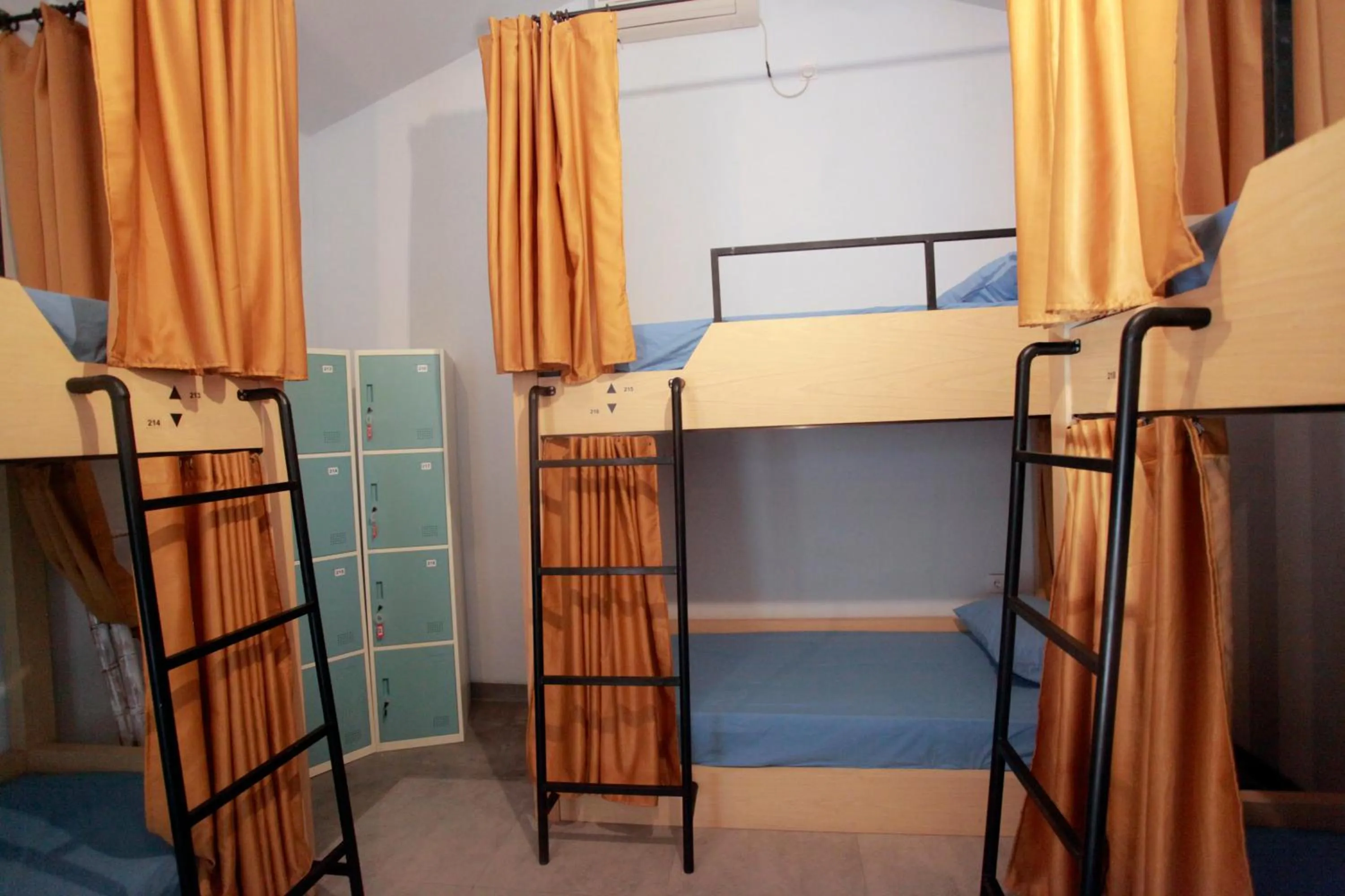 Bed in Beach Hut Hostel