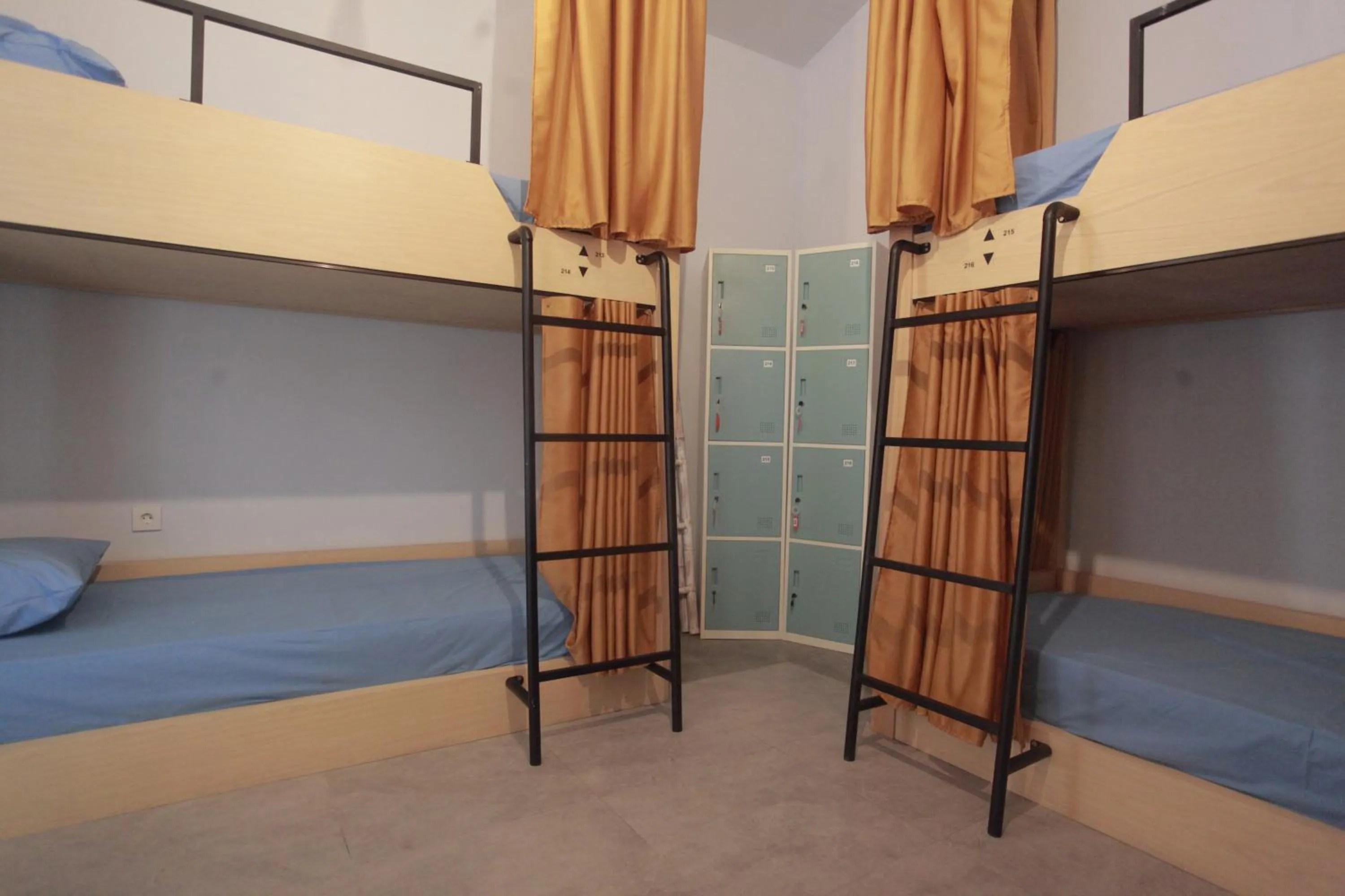 Bedroom, Bed in Beach Hut Hostel