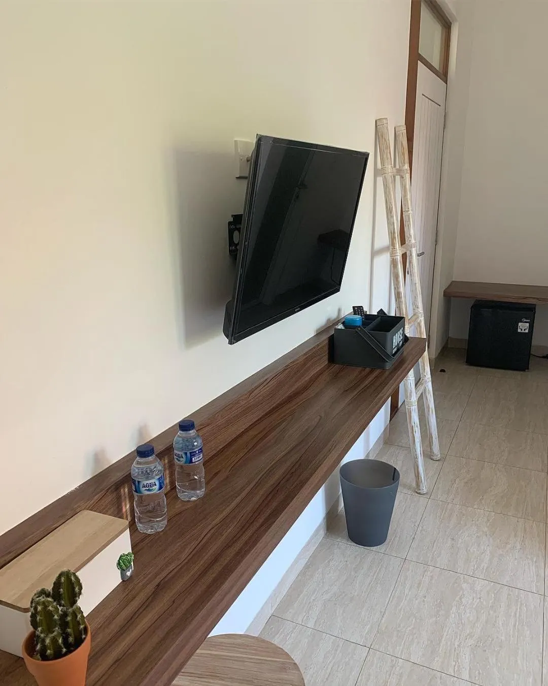 Decorative detail in Beach Hut Hostel