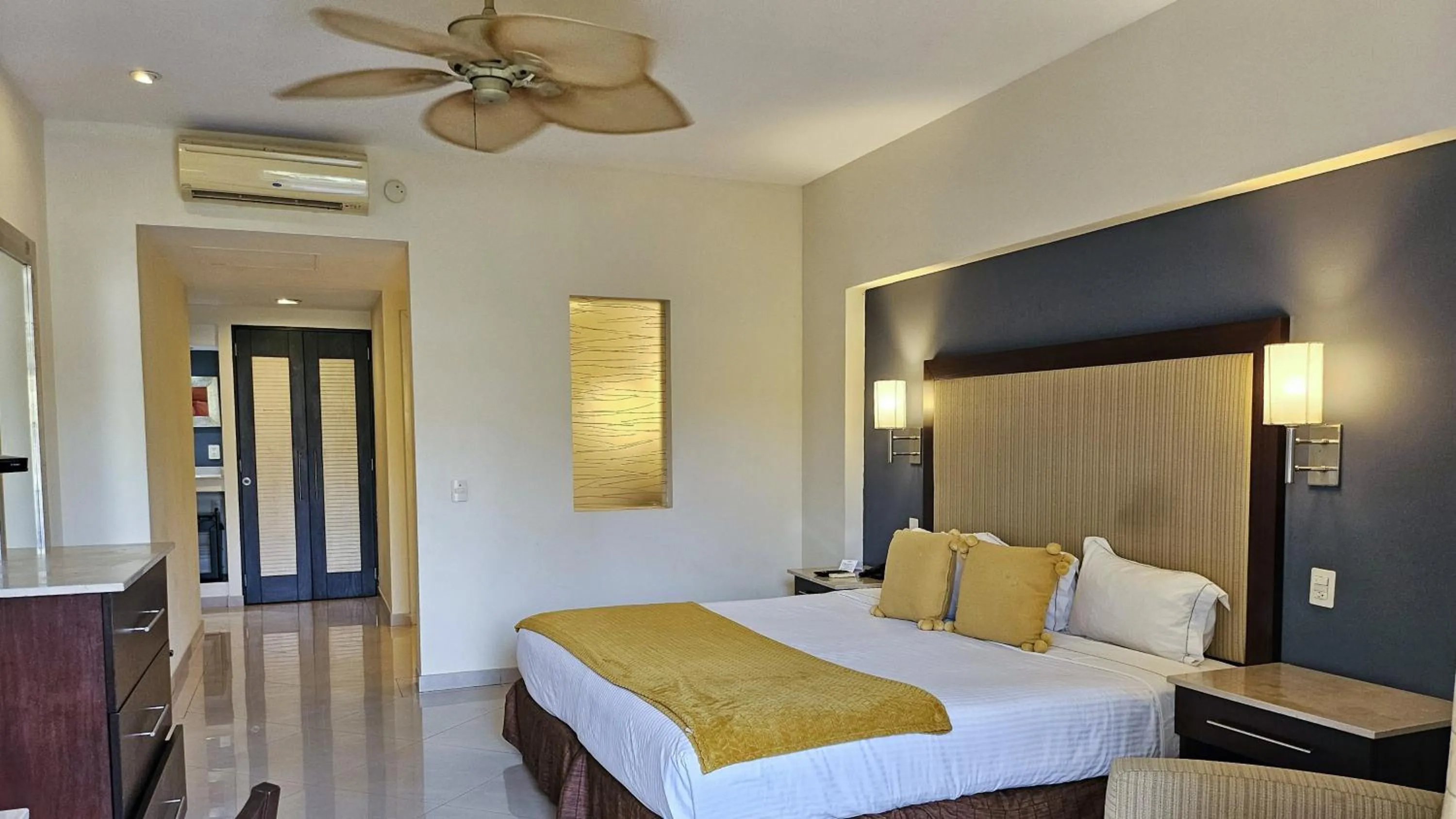 Photo of the whole room, Bed in Casa Francisco