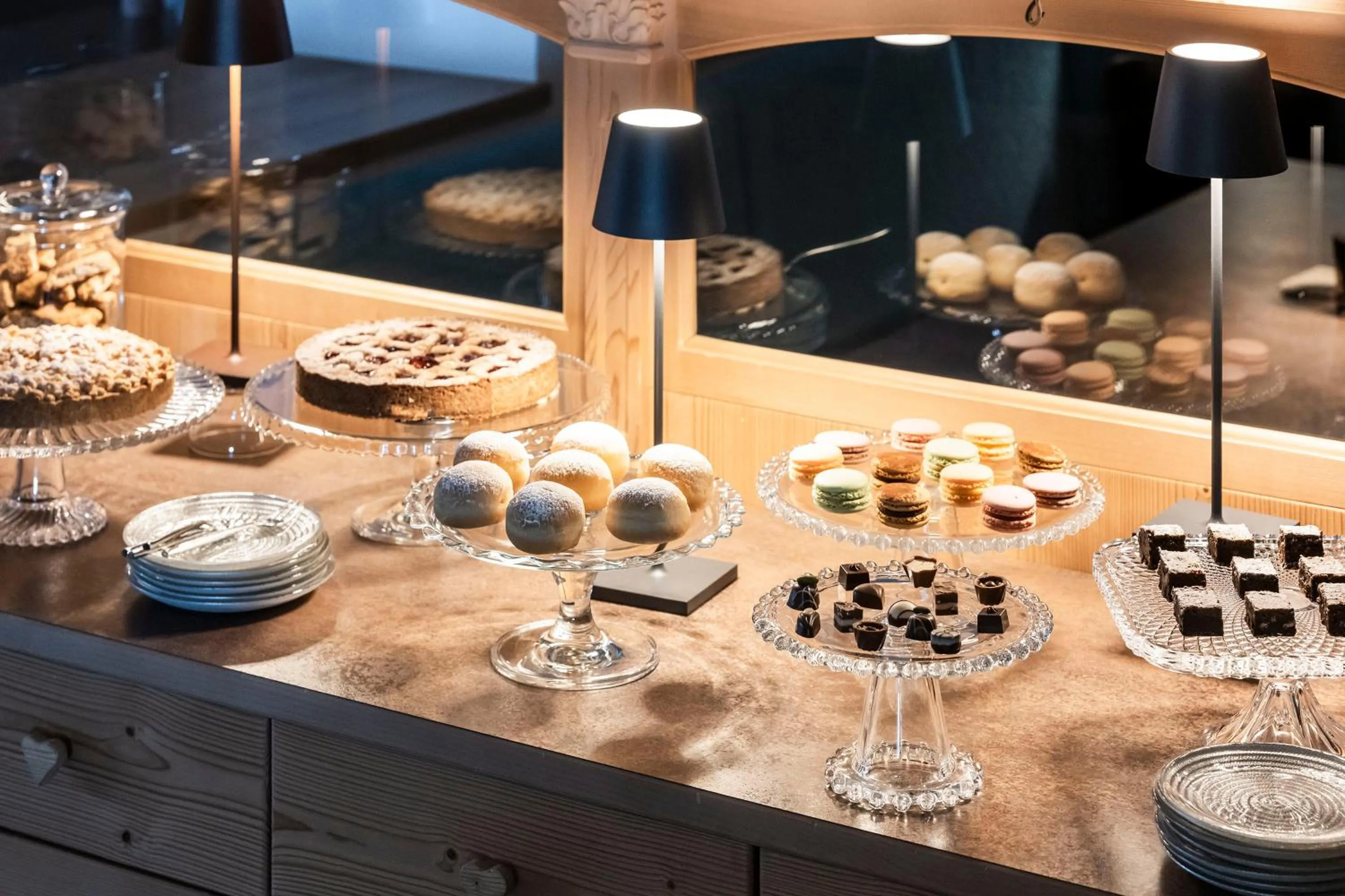 Restaurant/places to eat in Giardin Boutique Hotel B&B