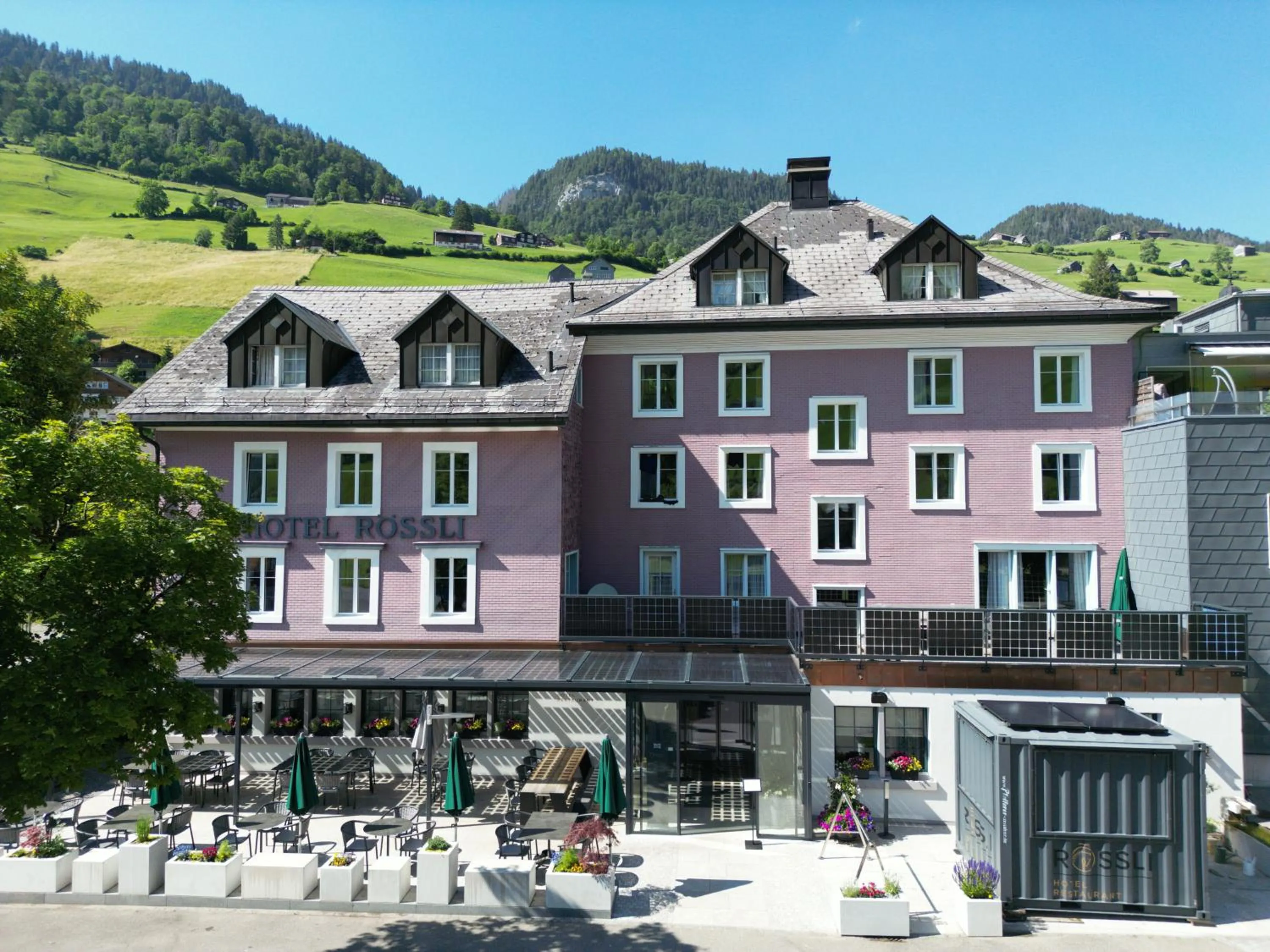 Property building in Hotel Restaurant Rössli