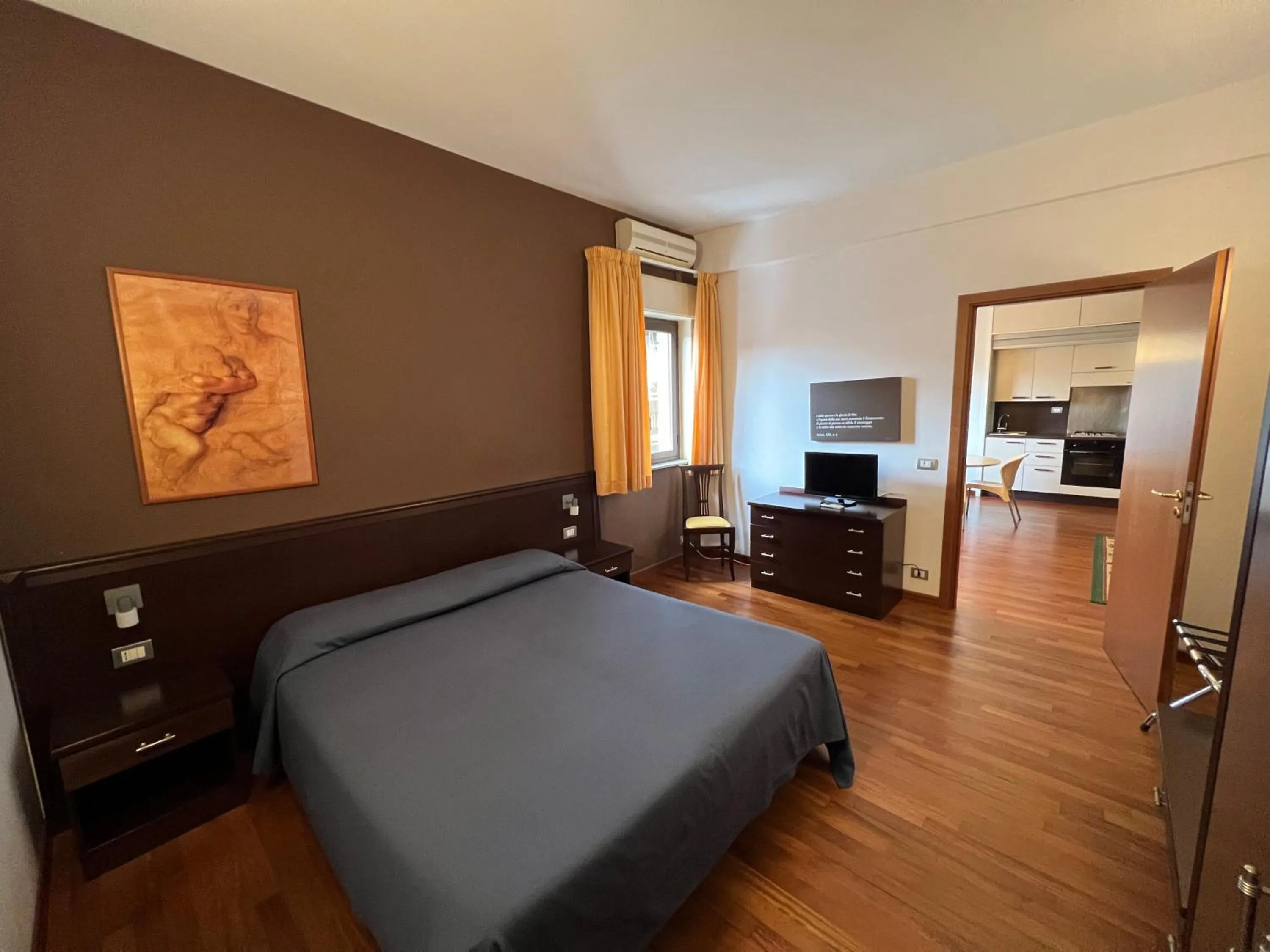 Photo of the whole room, Bed in Residence San Martino