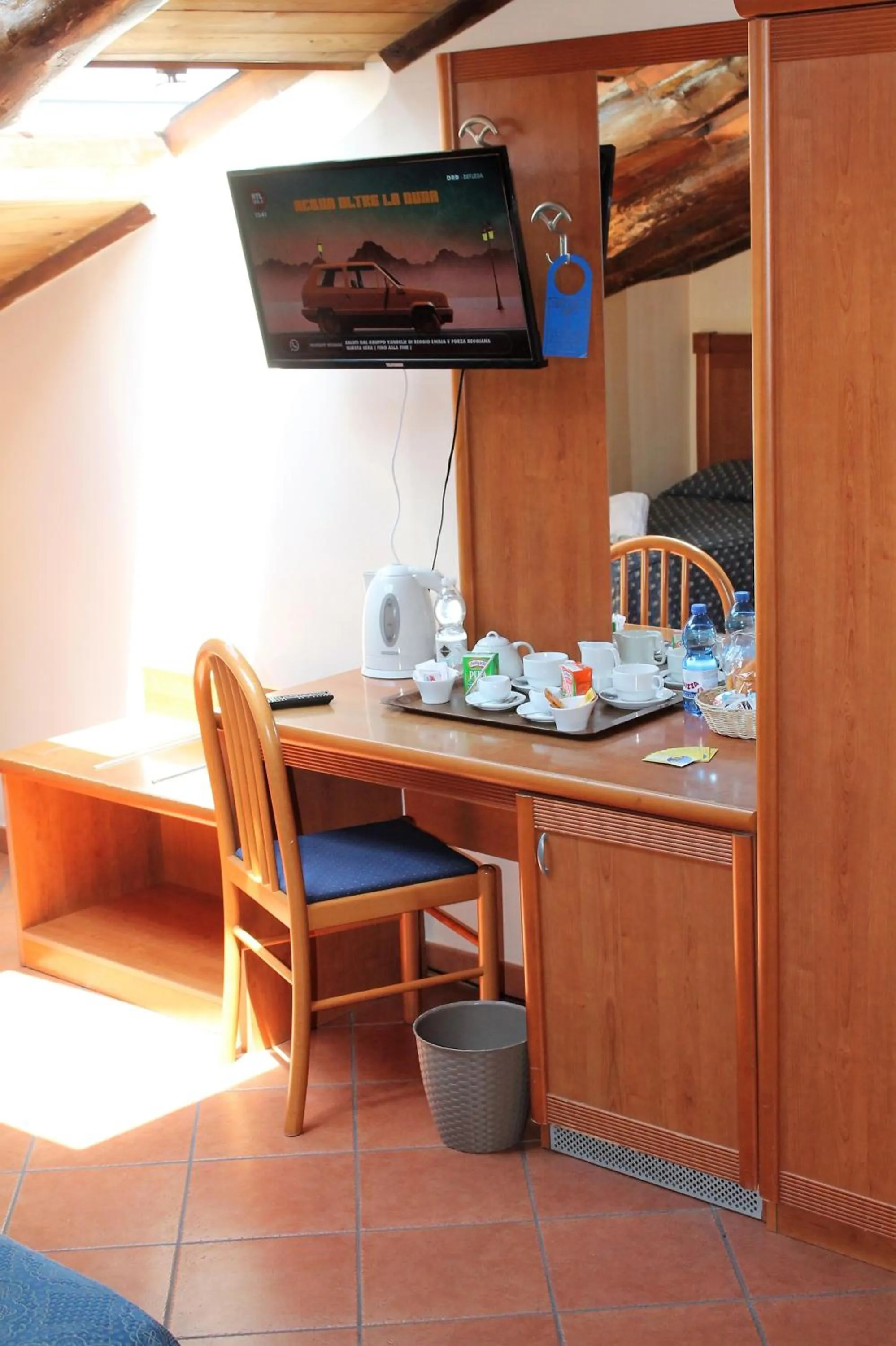 Food and drinks in Nights In Rome