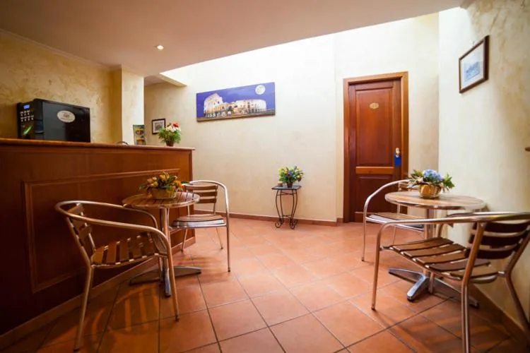 Communal lounge/ TV room in Nights In Rome