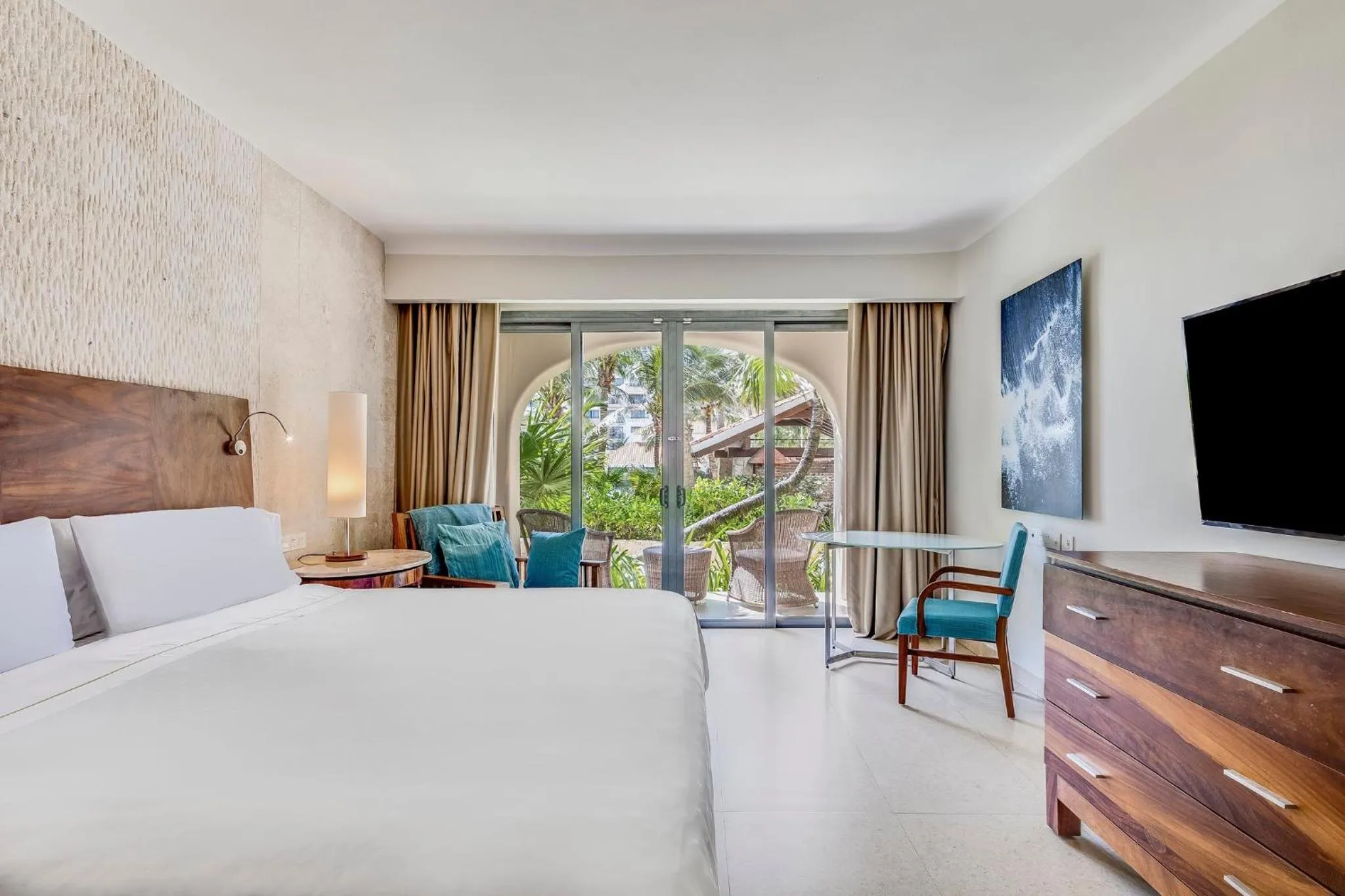 Photo of the whole room, Bed in Fiesta Americana Condesa Cancun - All Inclusive