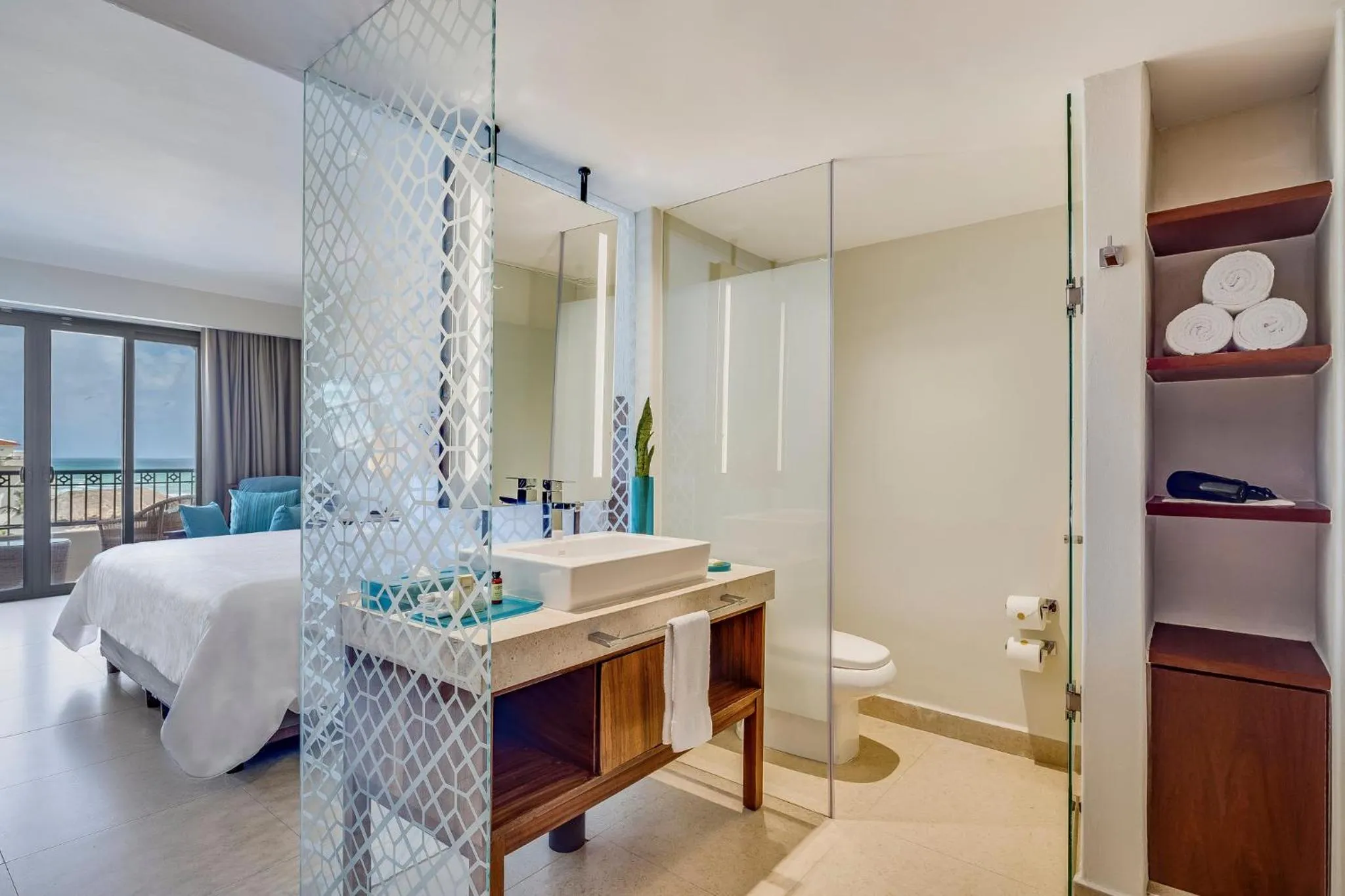 Bathroom, Bed in Fiesta Americana Condesa Cancun - All Inclusive