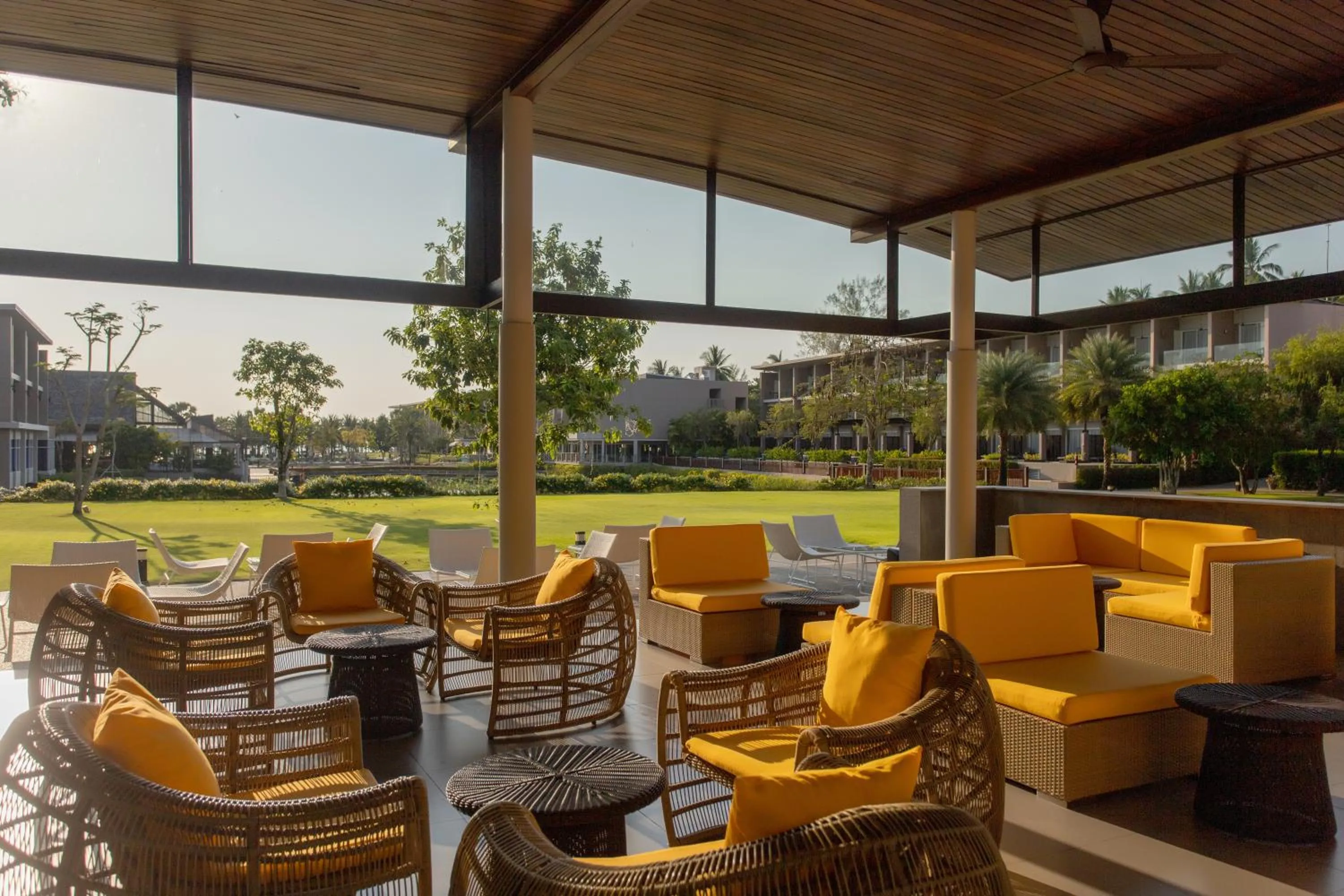 Lounge or bar in The Sands Khao Lak by Katathani - SHA Extra Plus