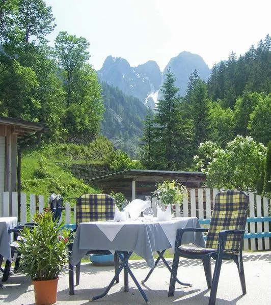 Balcony/Terrace in Jugendgästehaus Gosauschmied