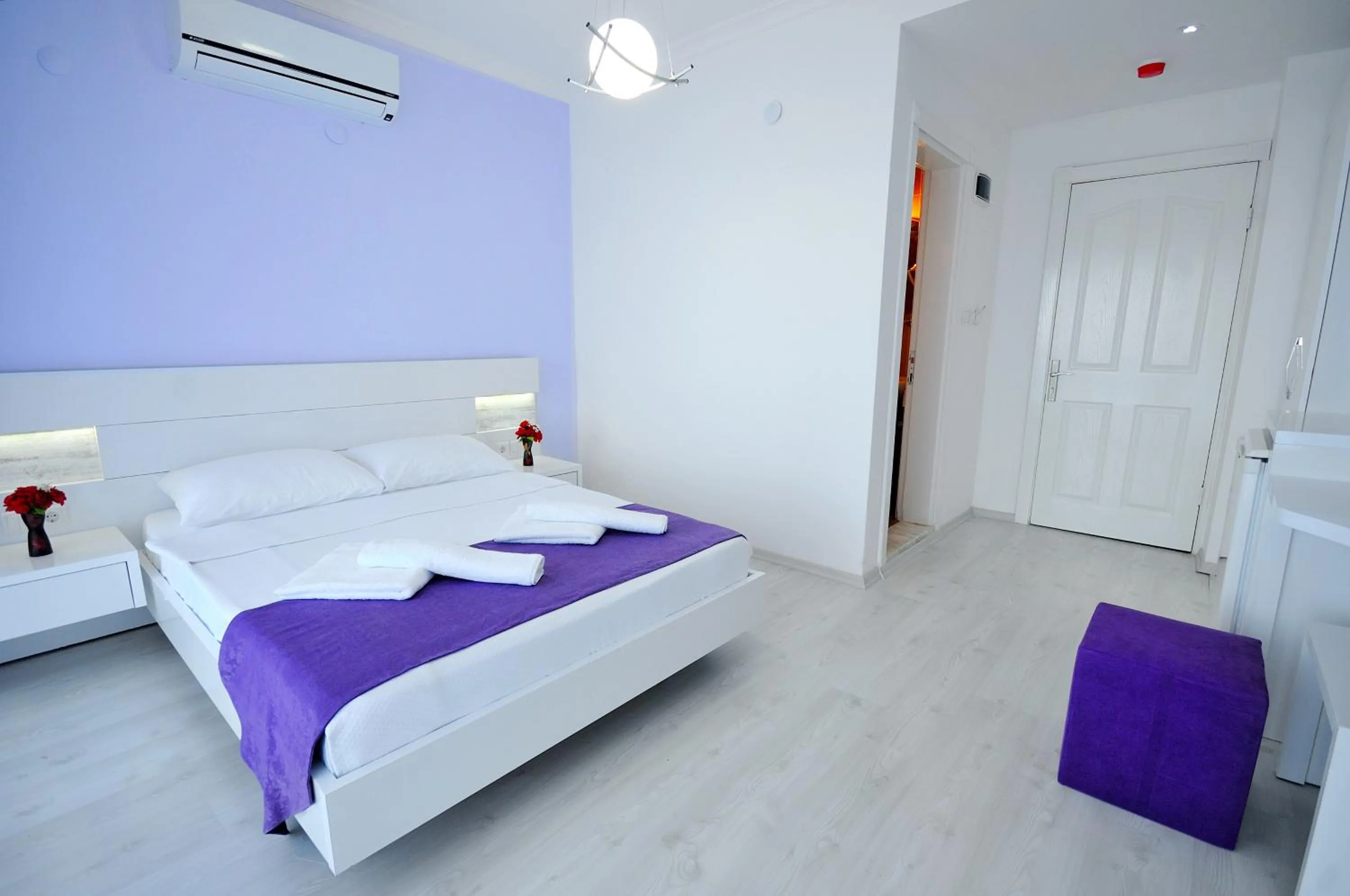 Photo of the whole room, Bed in Fuda Hotel