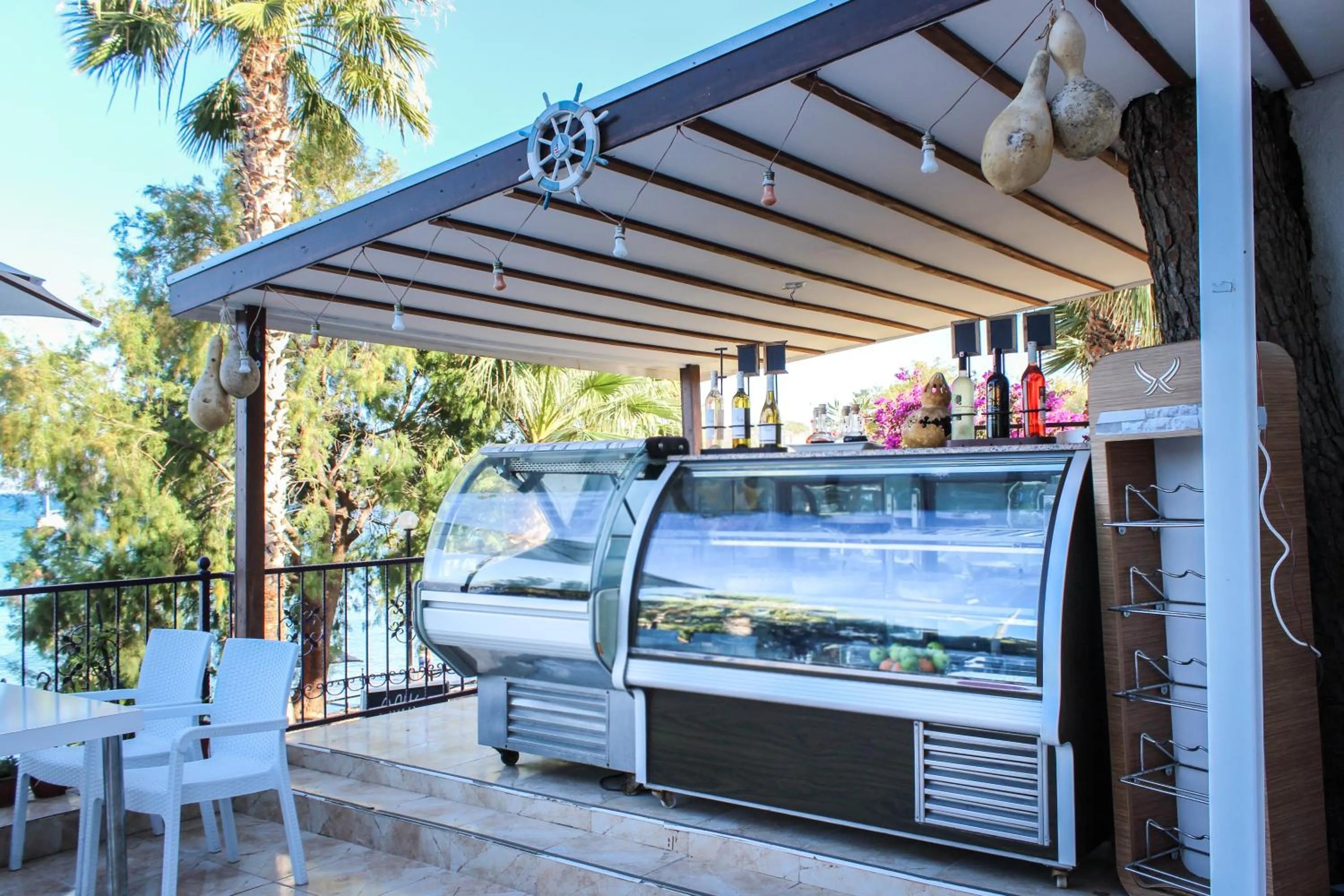 Food and drinks in Fuda Hotel