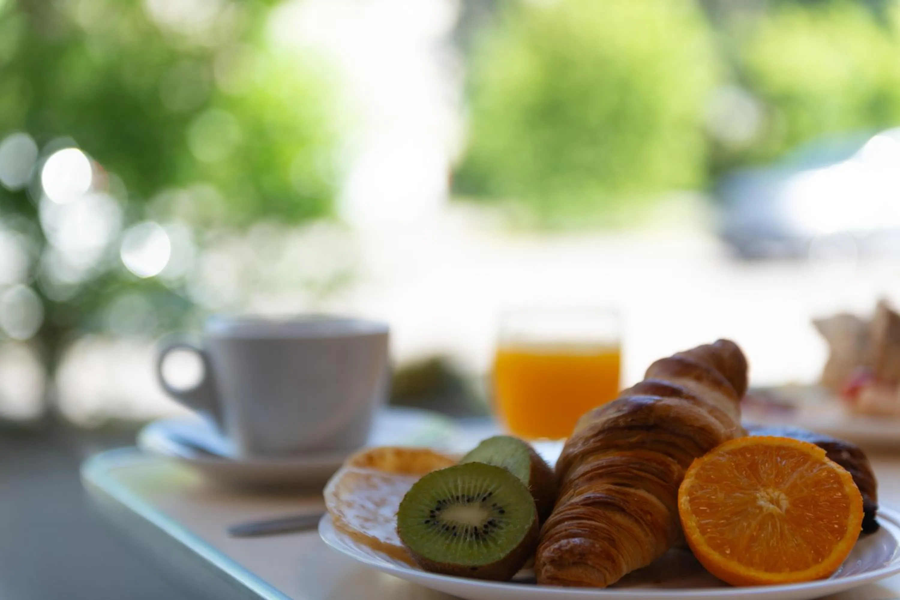 Breakfast in EastLodge Lyon Est Eurexpo